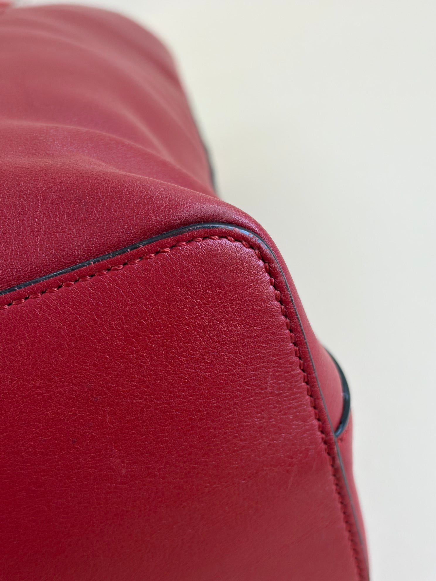 Gucci reed apollo tote bag gg embossed calfskin leather gold