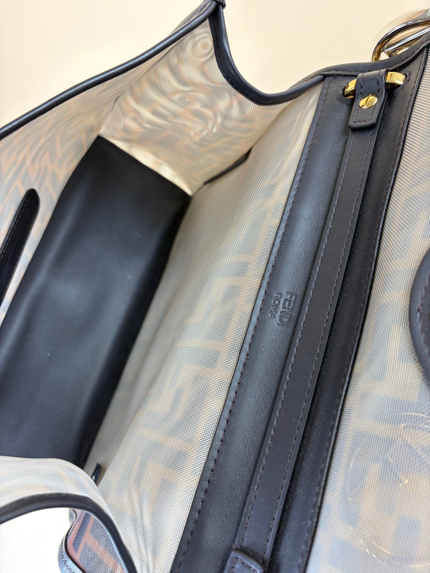 FENDI kan i brown ff mesh and leather shoulder bag