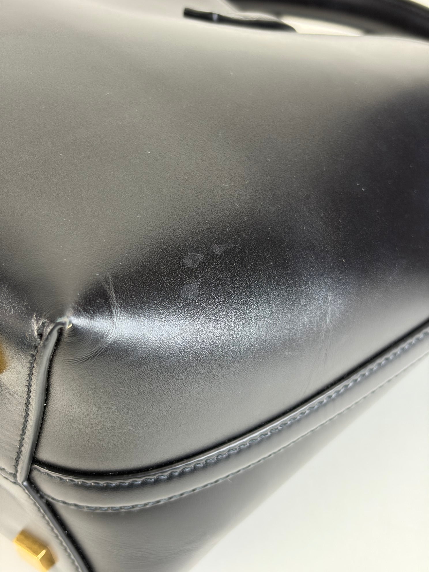 YSL black calfskin shiny leather le 37 small bucket bag