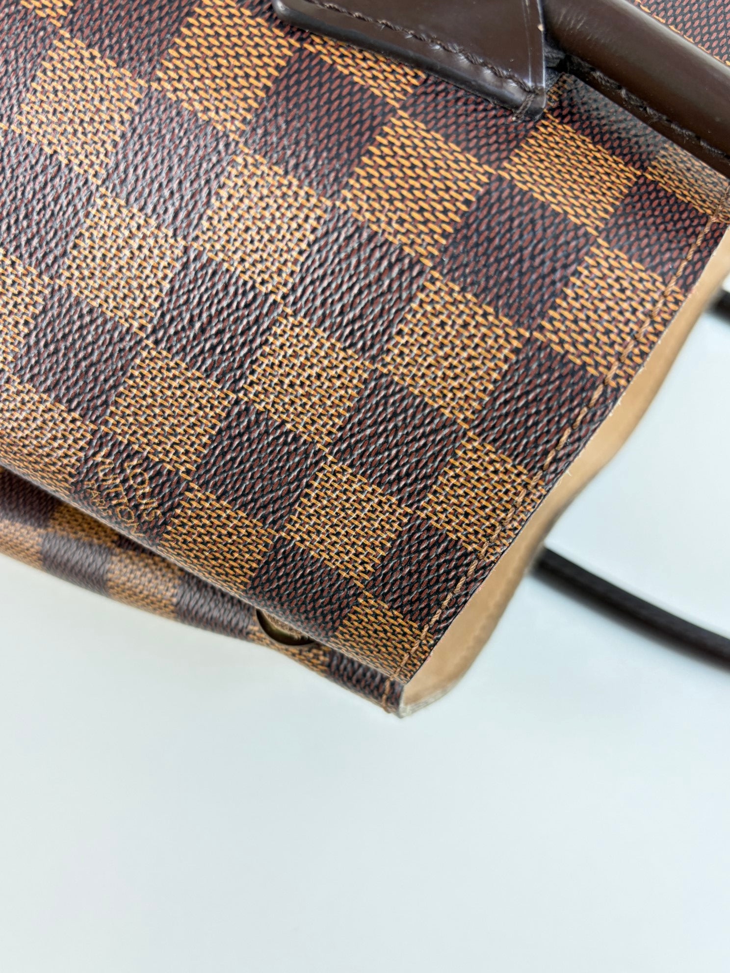 louis Vuitton Damier Ebene Kensington tote bag