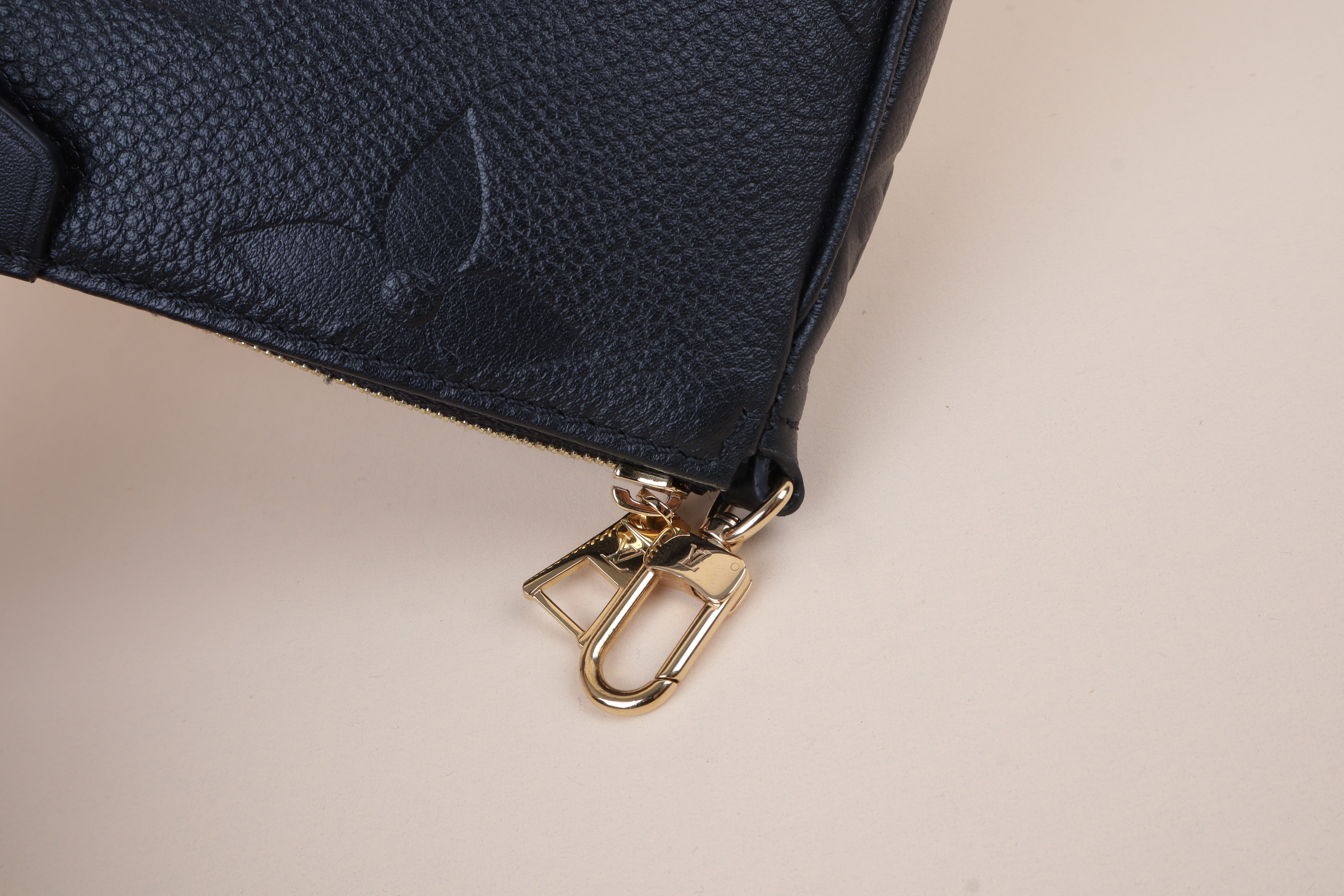 Louis Vuitton Black Multi Pochette EmpireNet