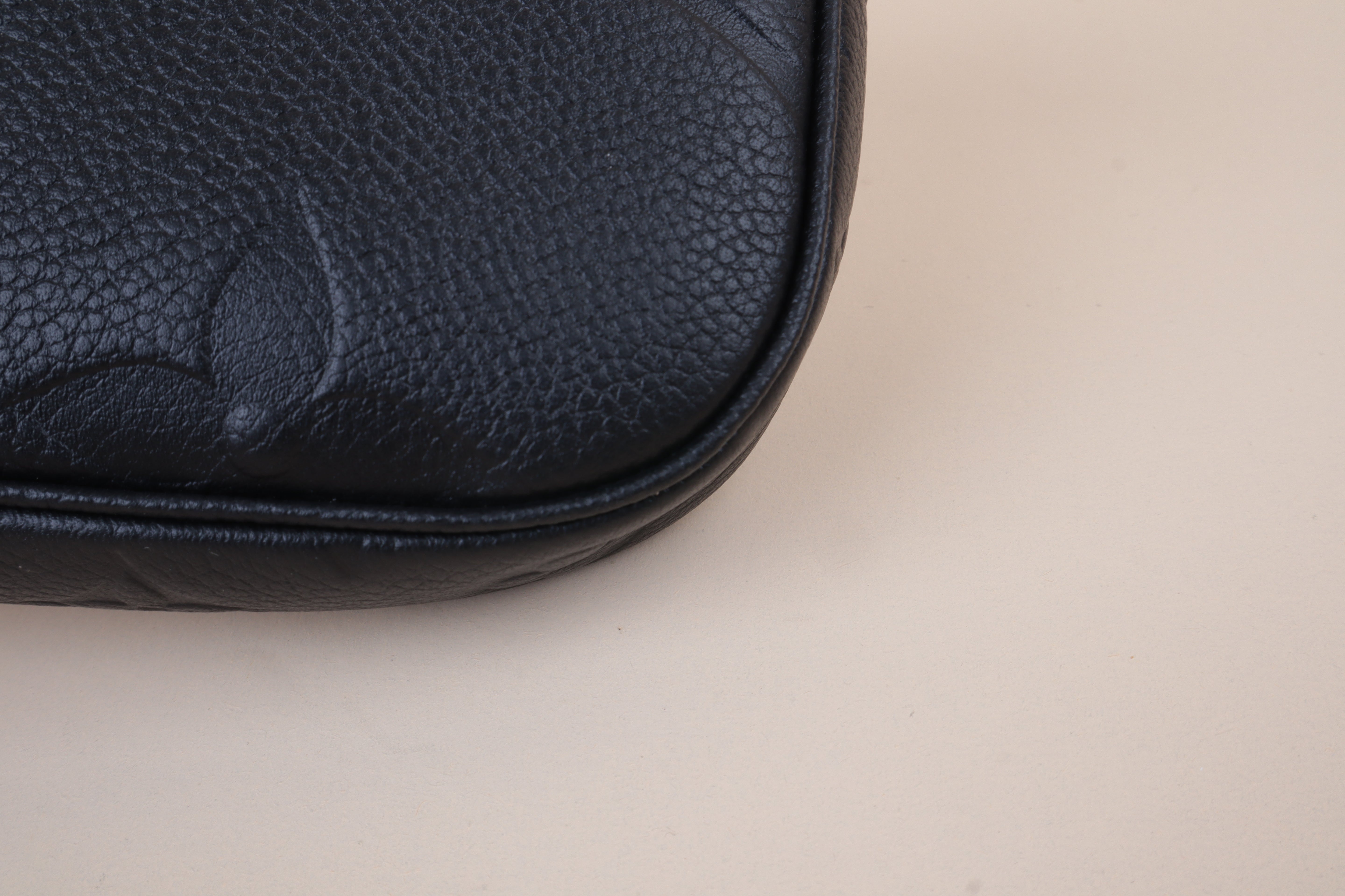 Louis Vuitton Black Multi Pochette EmpireNet