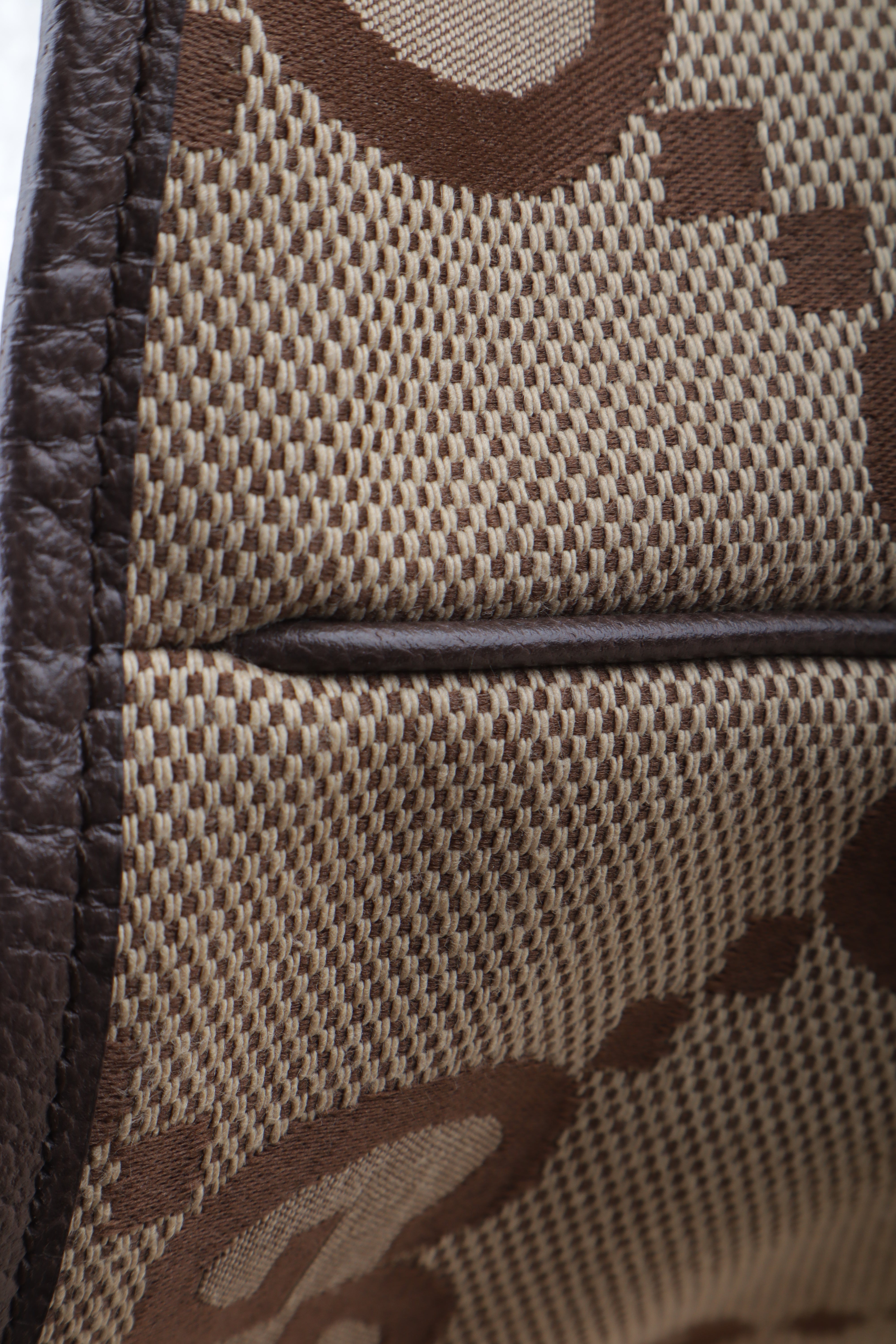 Gucci Brown GG Jumbo Shopping Ophidia Bag