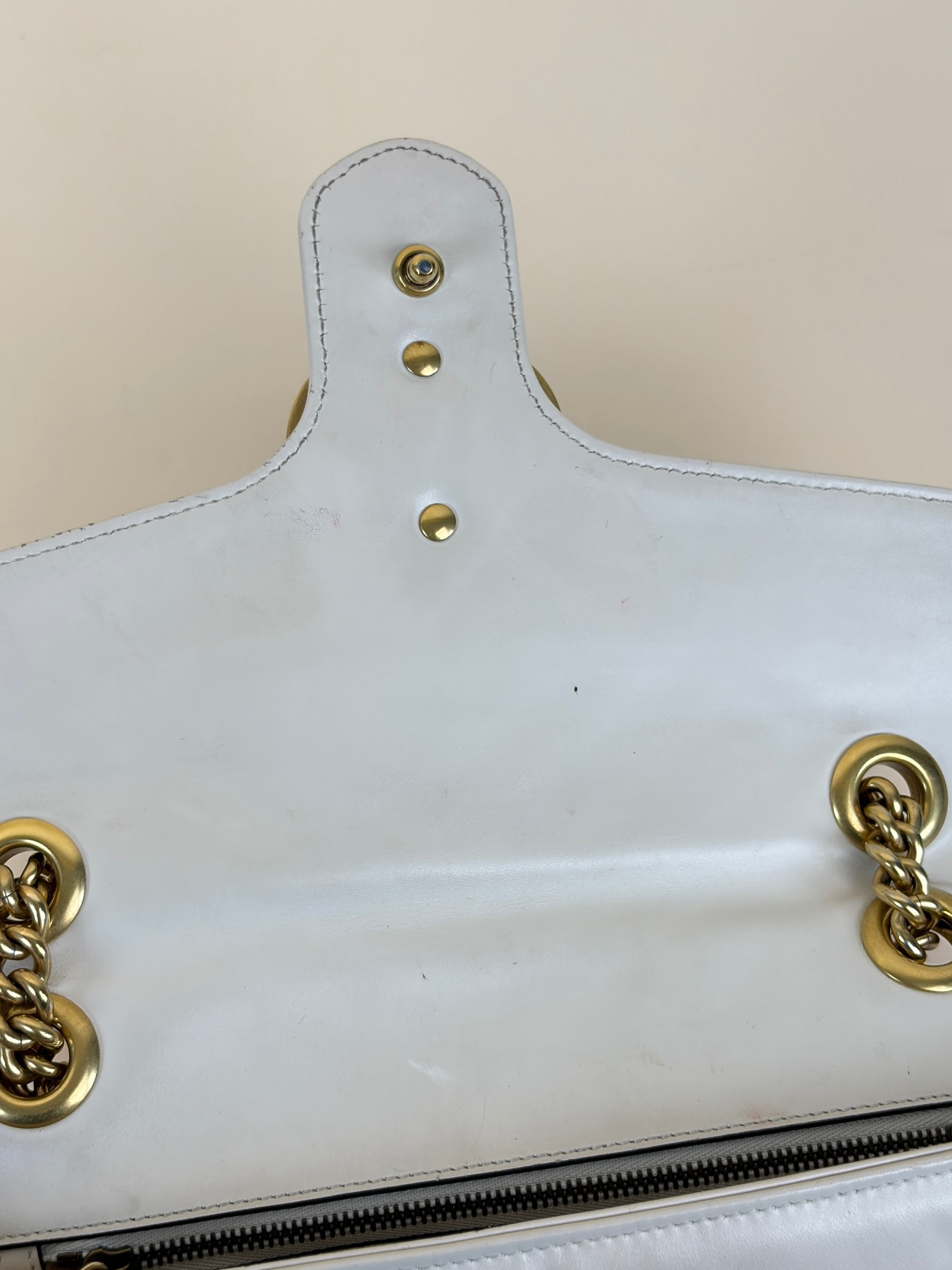 Gucci of white GG Marmont small Shoulder Bag