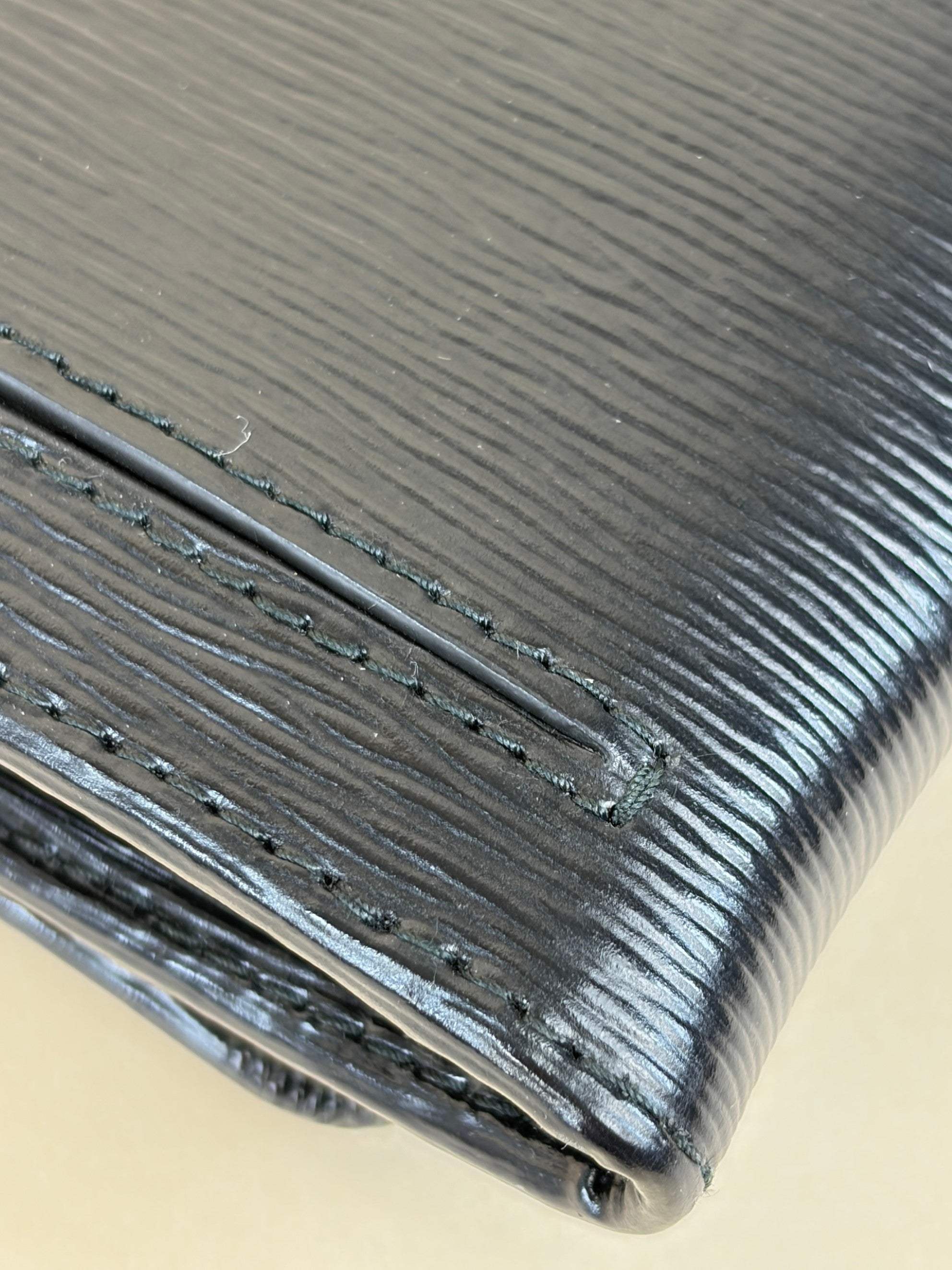 Prada black vitello move leather continental wallet