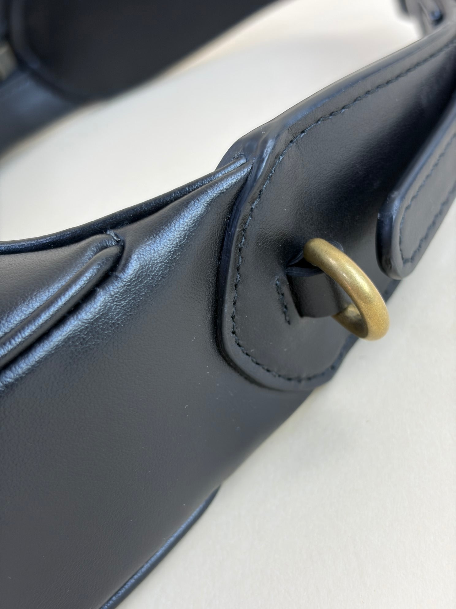 Gucci calfskin matelassé Black chevron small GG Marmont half-moon hob bag