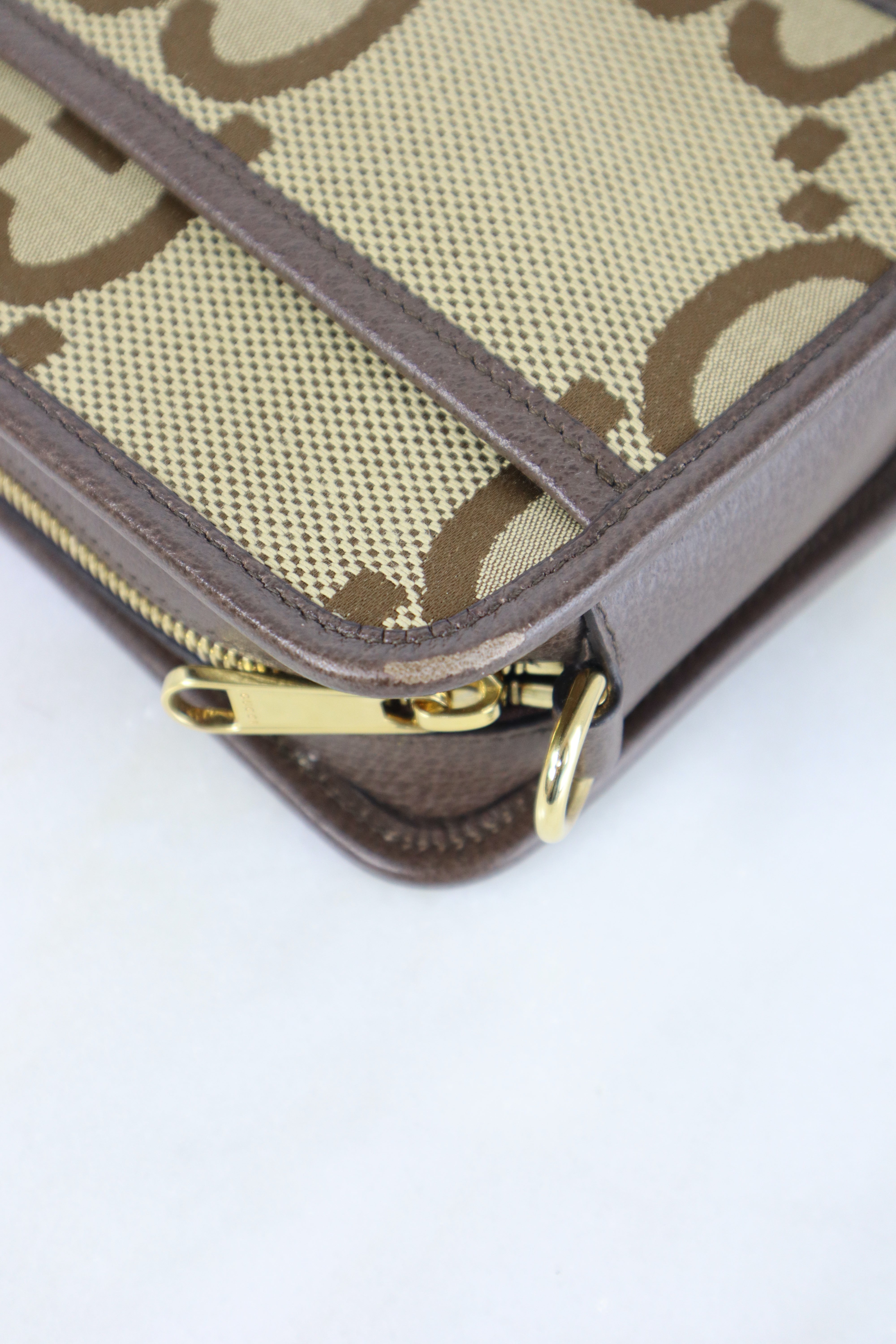 Gucci Ebony Jumbo GG Cross Zip Camera Bag