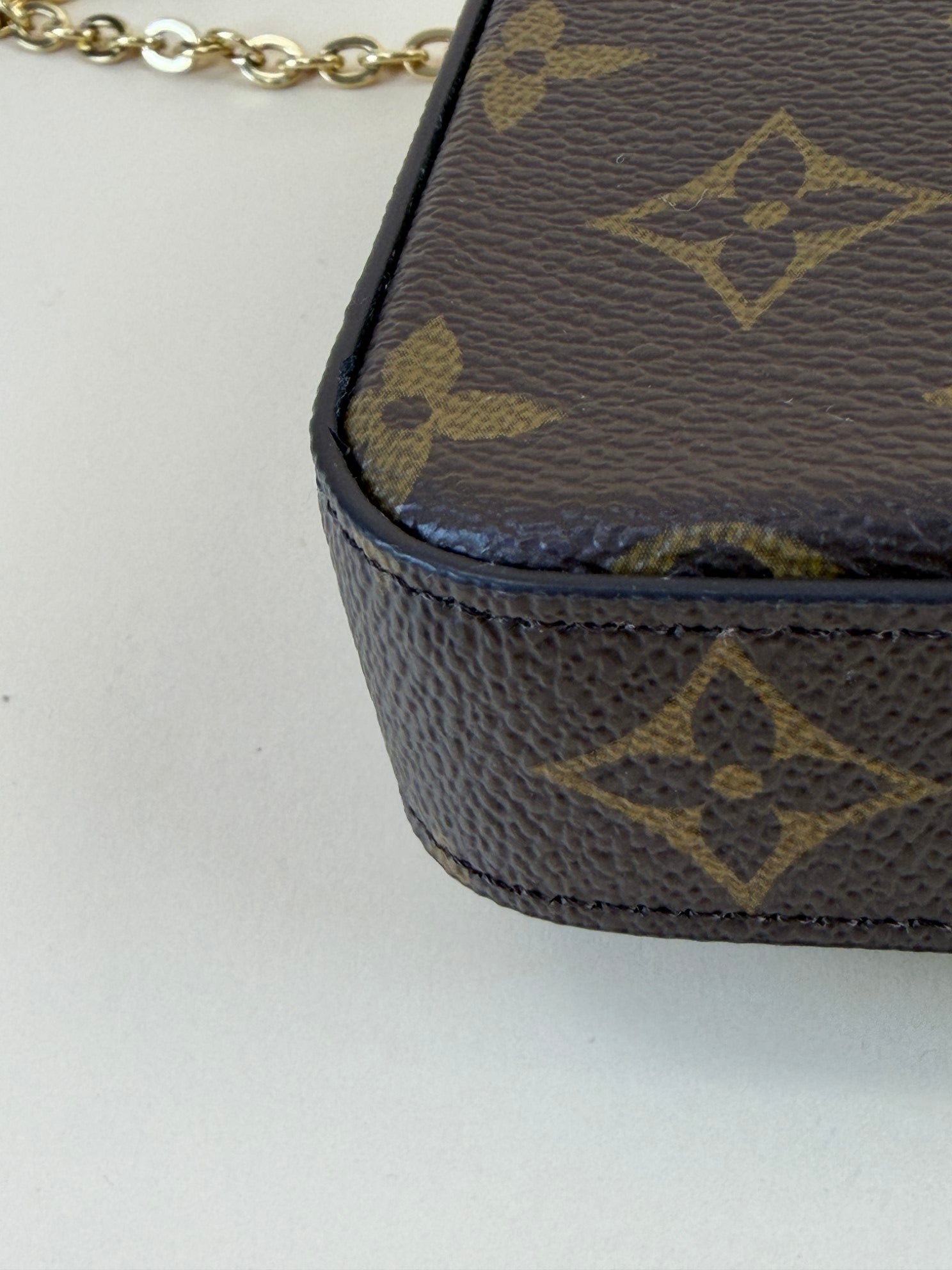 louis Vuitton monogram pochette Felicie