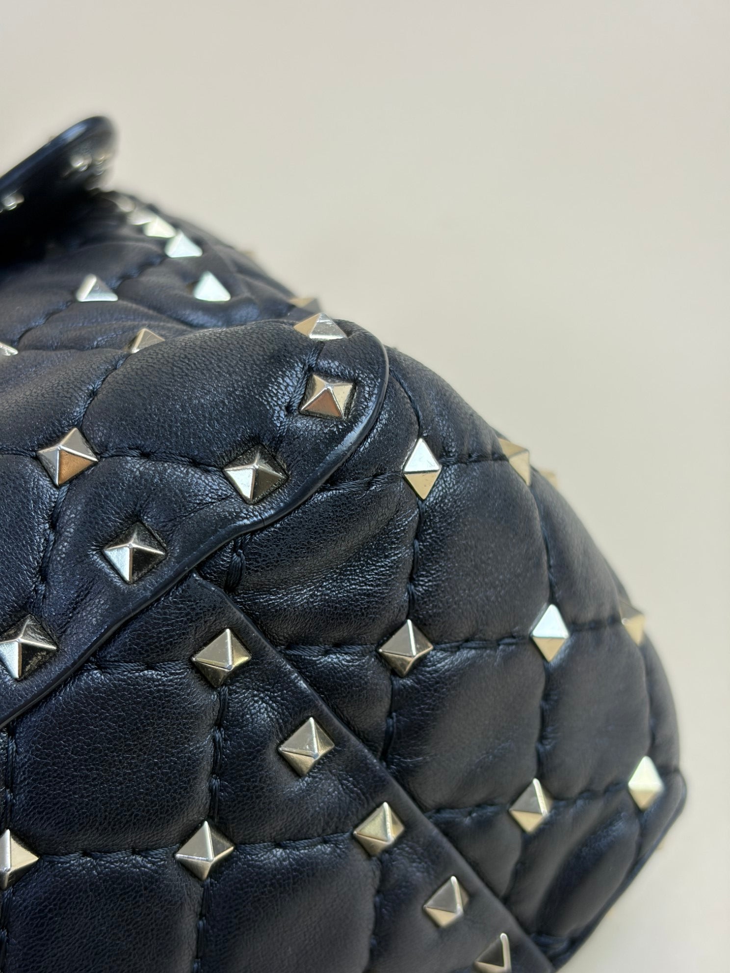 Valentino black quilted Nappa leather rock stud spike large