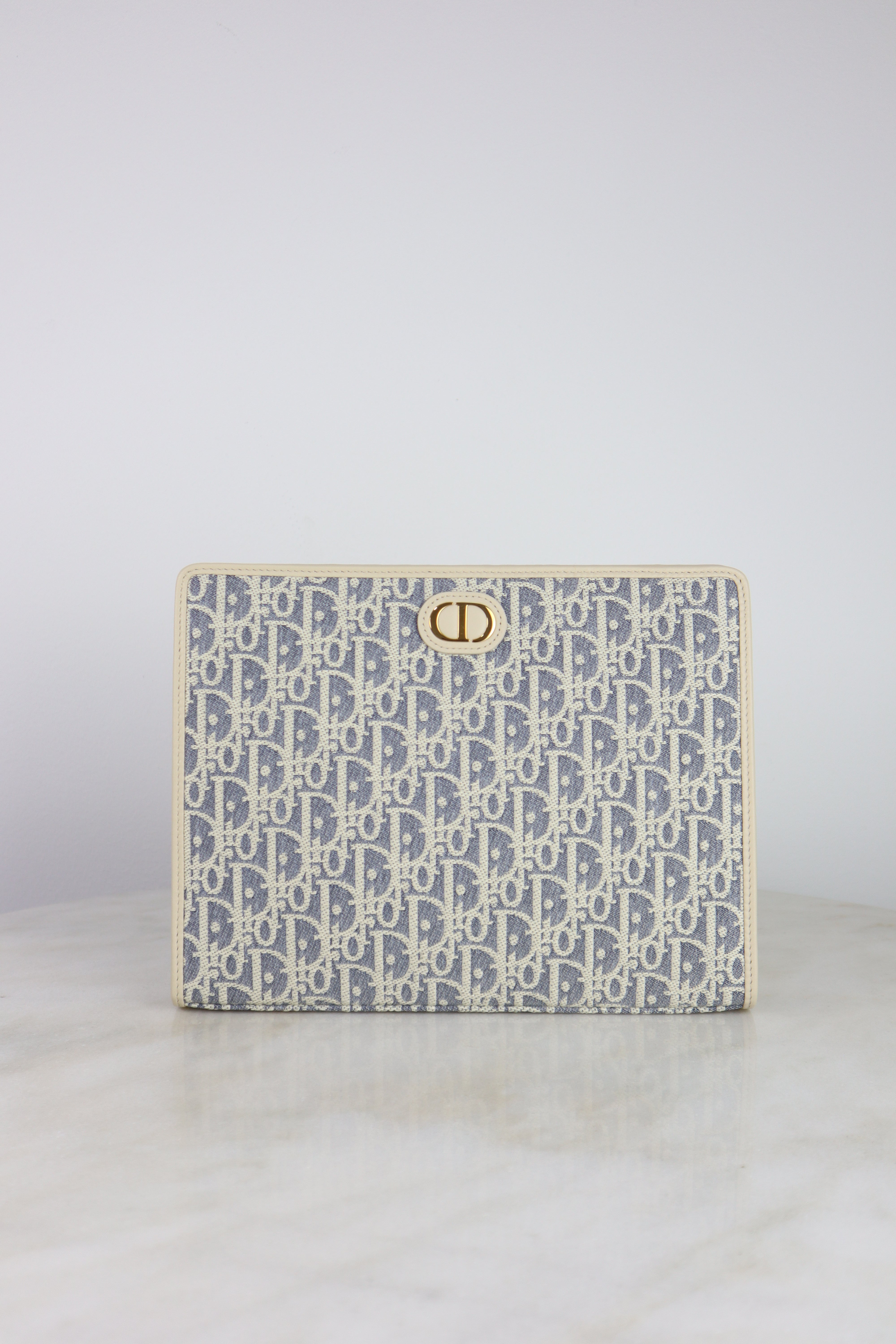 Christian Dior Bicolor 30 Montaigne Dea Pouch