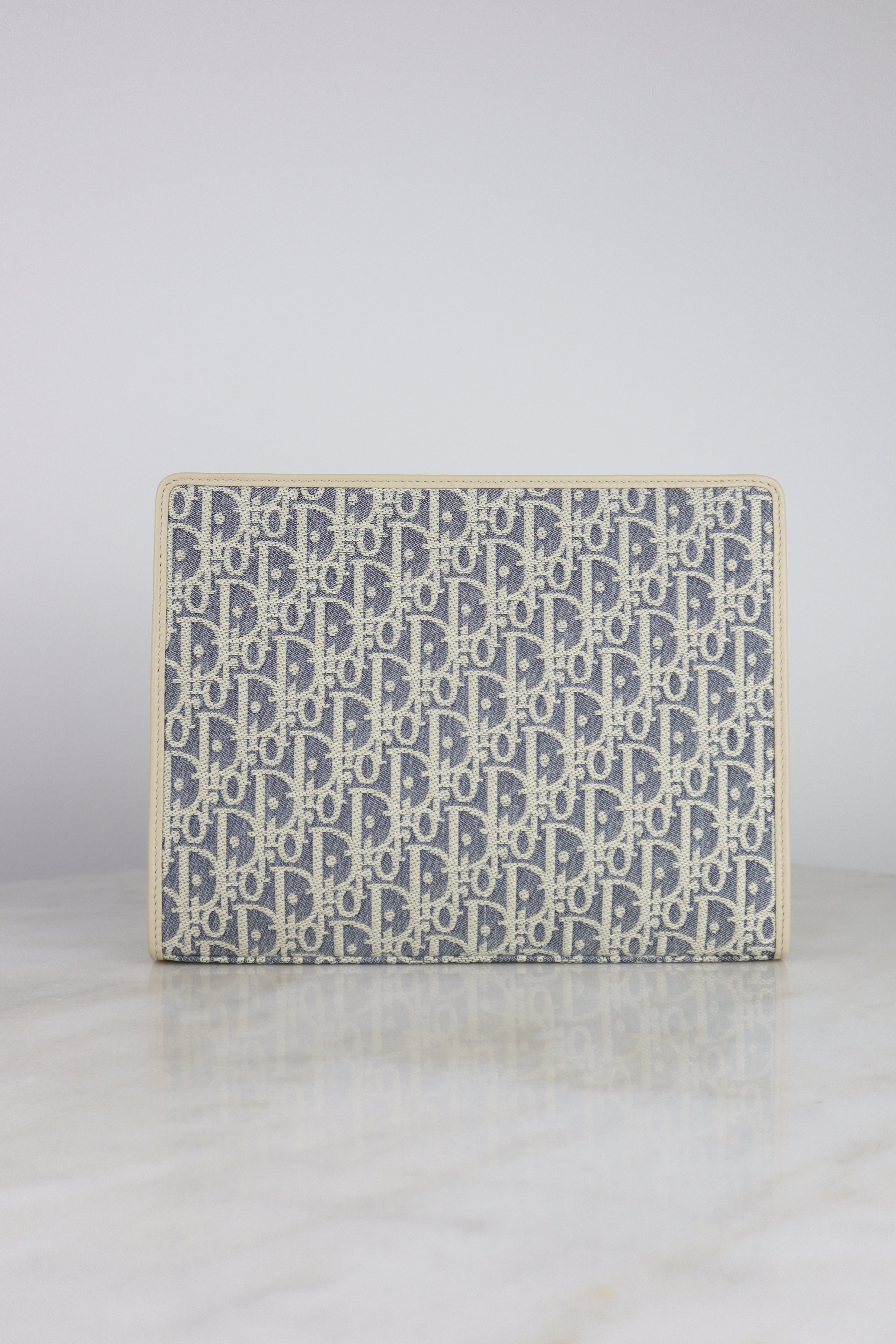 Christian Dior Bicolor 30 Montaigne Dea Pouch