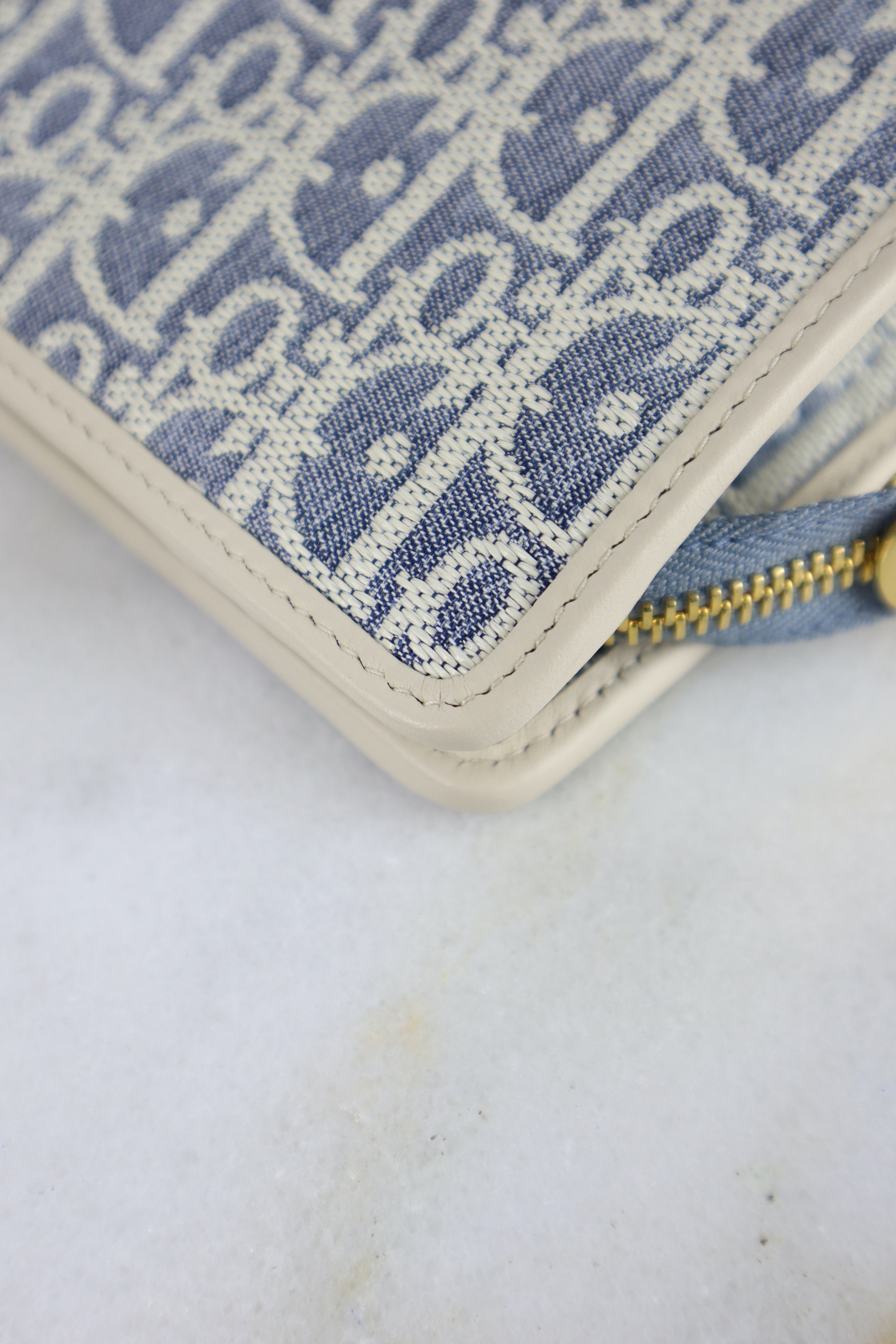Christian Dior Bicolor 30 Montaigne Dea Pouch