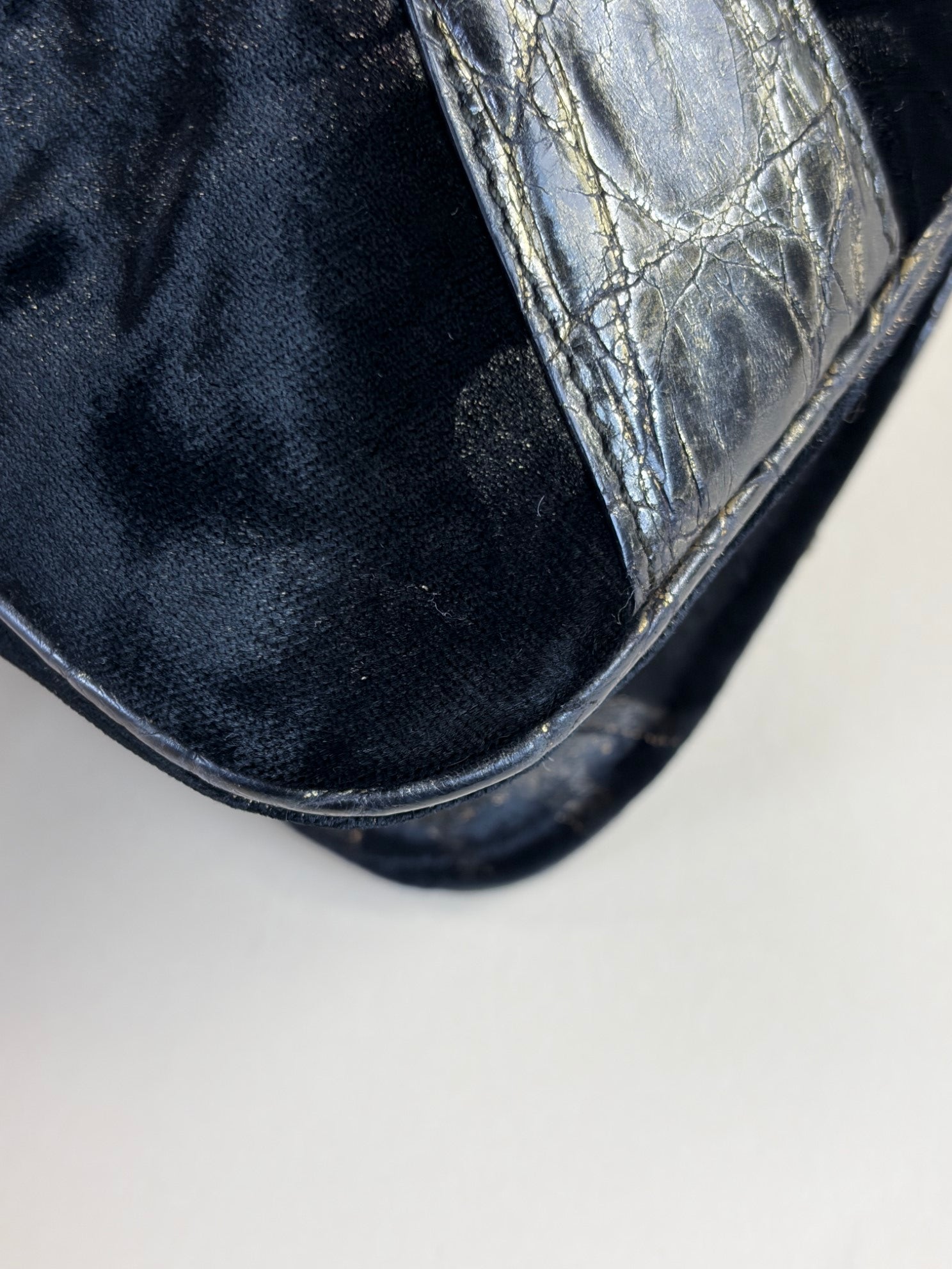 Gucci Black Alligator-Velvet Tom Ford Jeweled Dragon Shoulder Bag