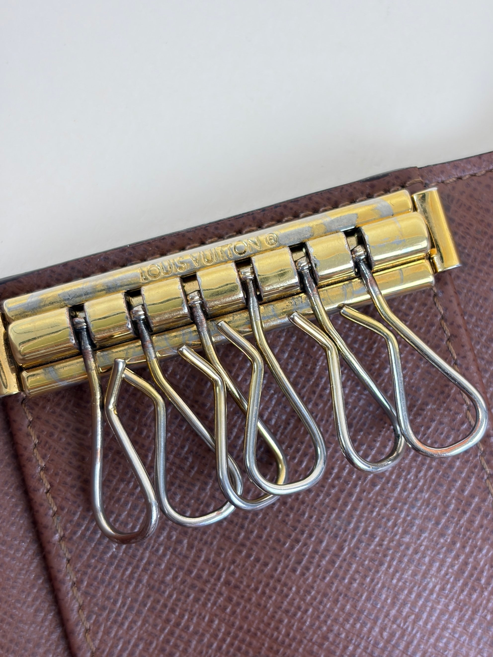 Louis Vuitton Monogram 6 Keys Holder Case