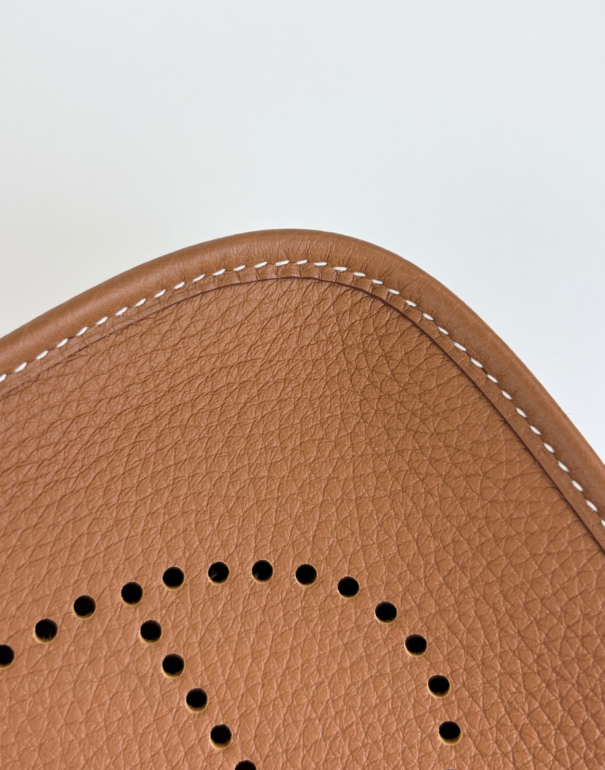 Hermes gold taurillon Clemence Evelyne 16 amazon bag