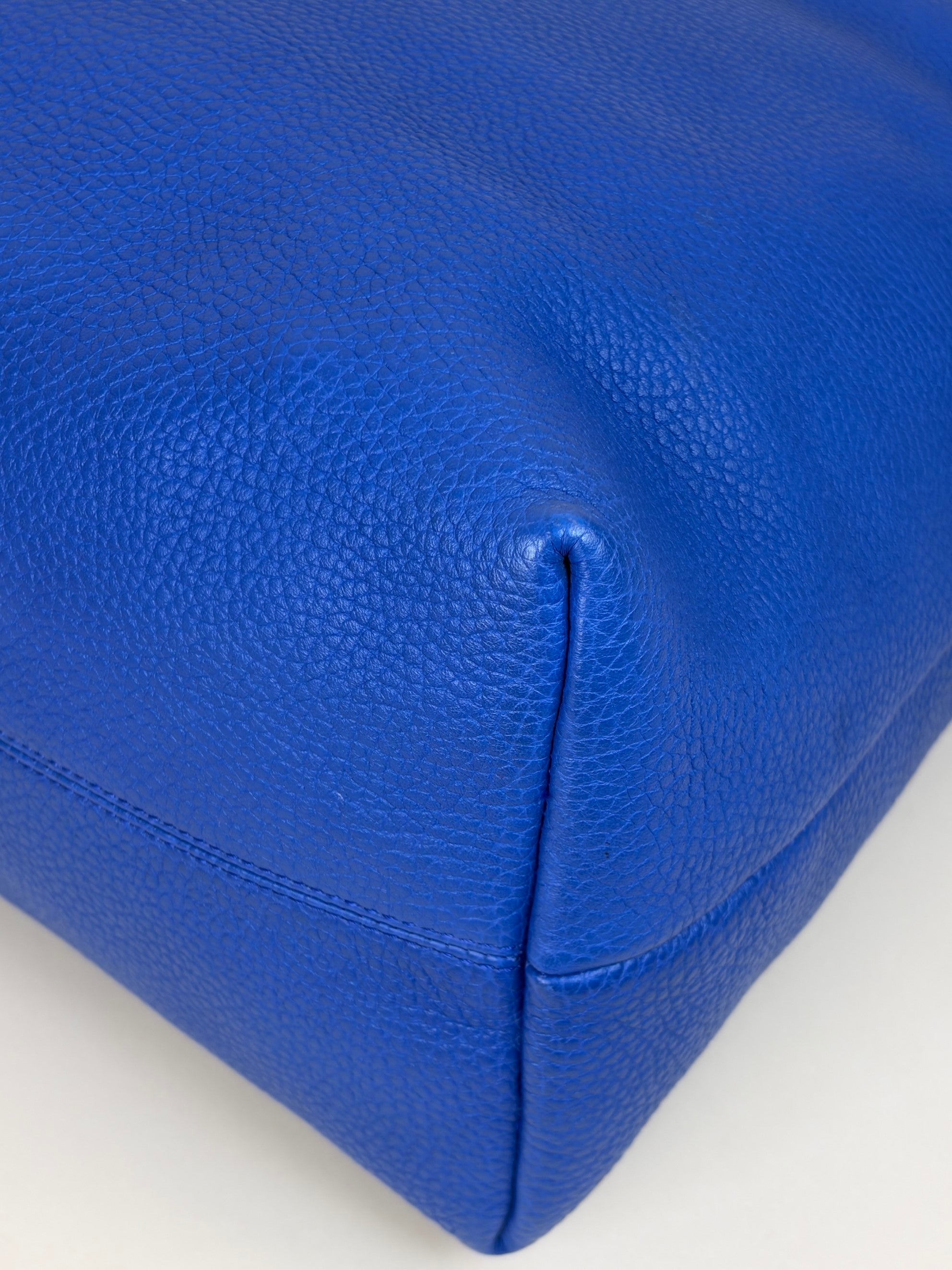 BURBERRY BLUE CALFSKIN medium cale hobo bag
