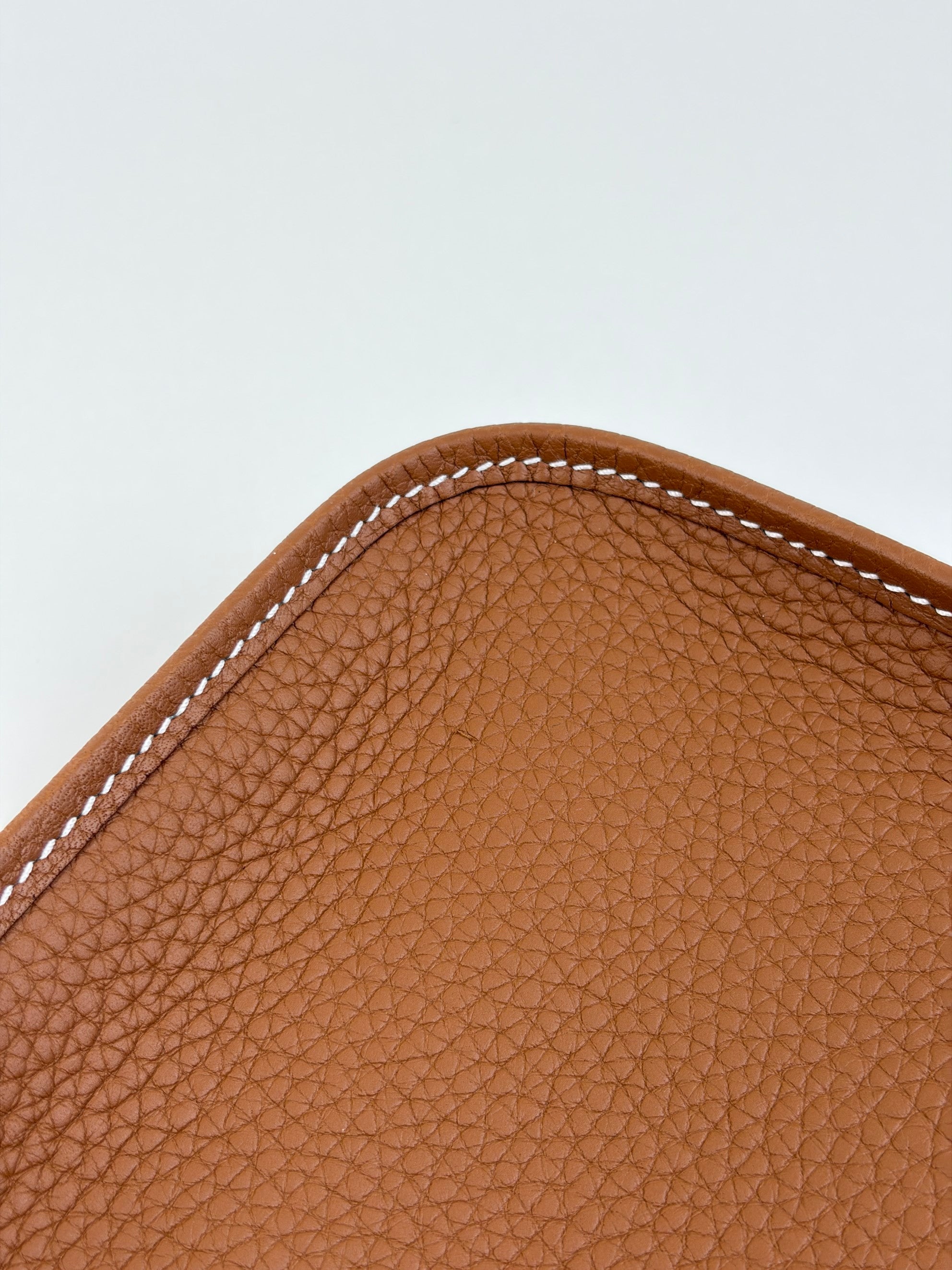 Hermes gold taurillon Clemence Evelyne 16 amazon bag