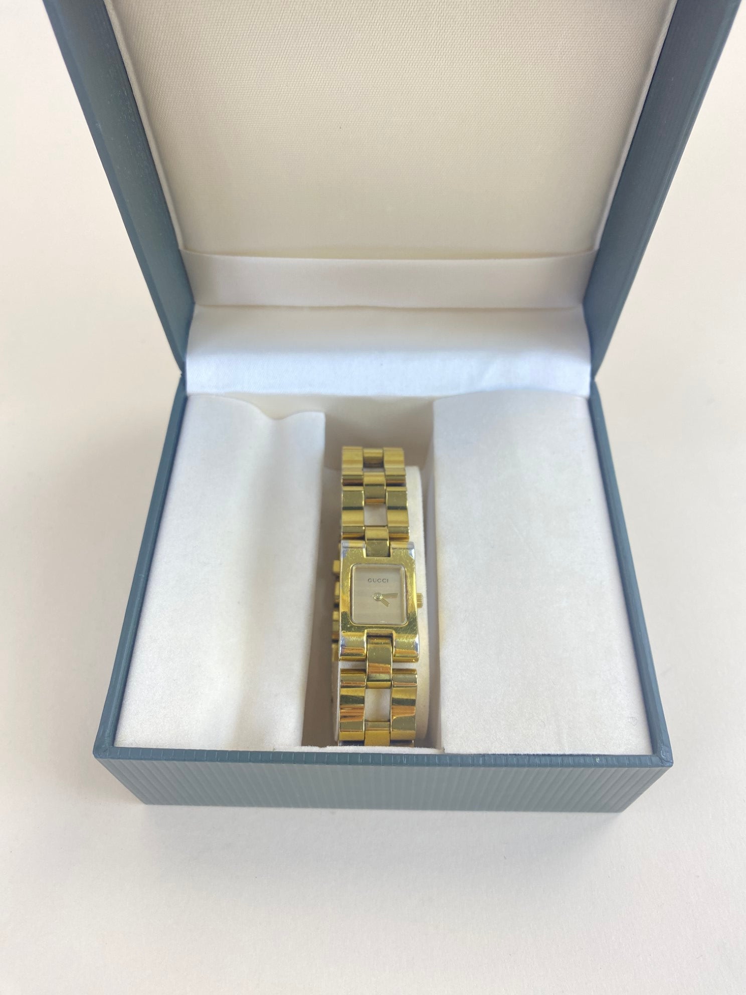 GUCCI gold pated quartz watch 2305L stainless steel