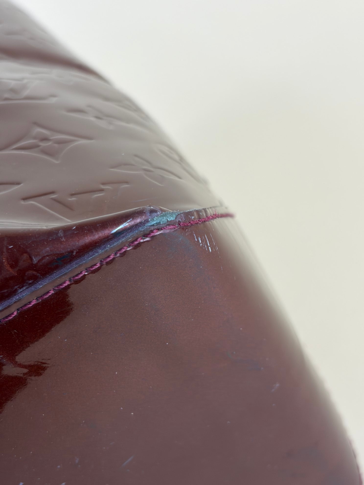 Louis Vuitton Wilshire monogram vernis burgundy GM