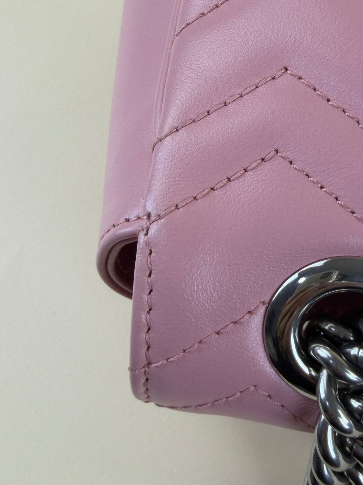 Gucci gg Marmont medium pink crossbody