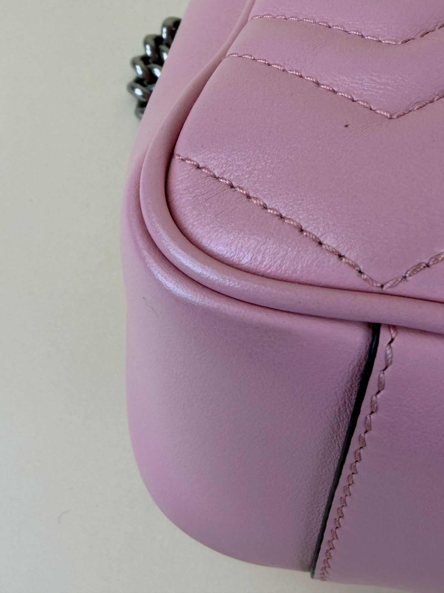 Gucci gg Marmont medium pink crossbody