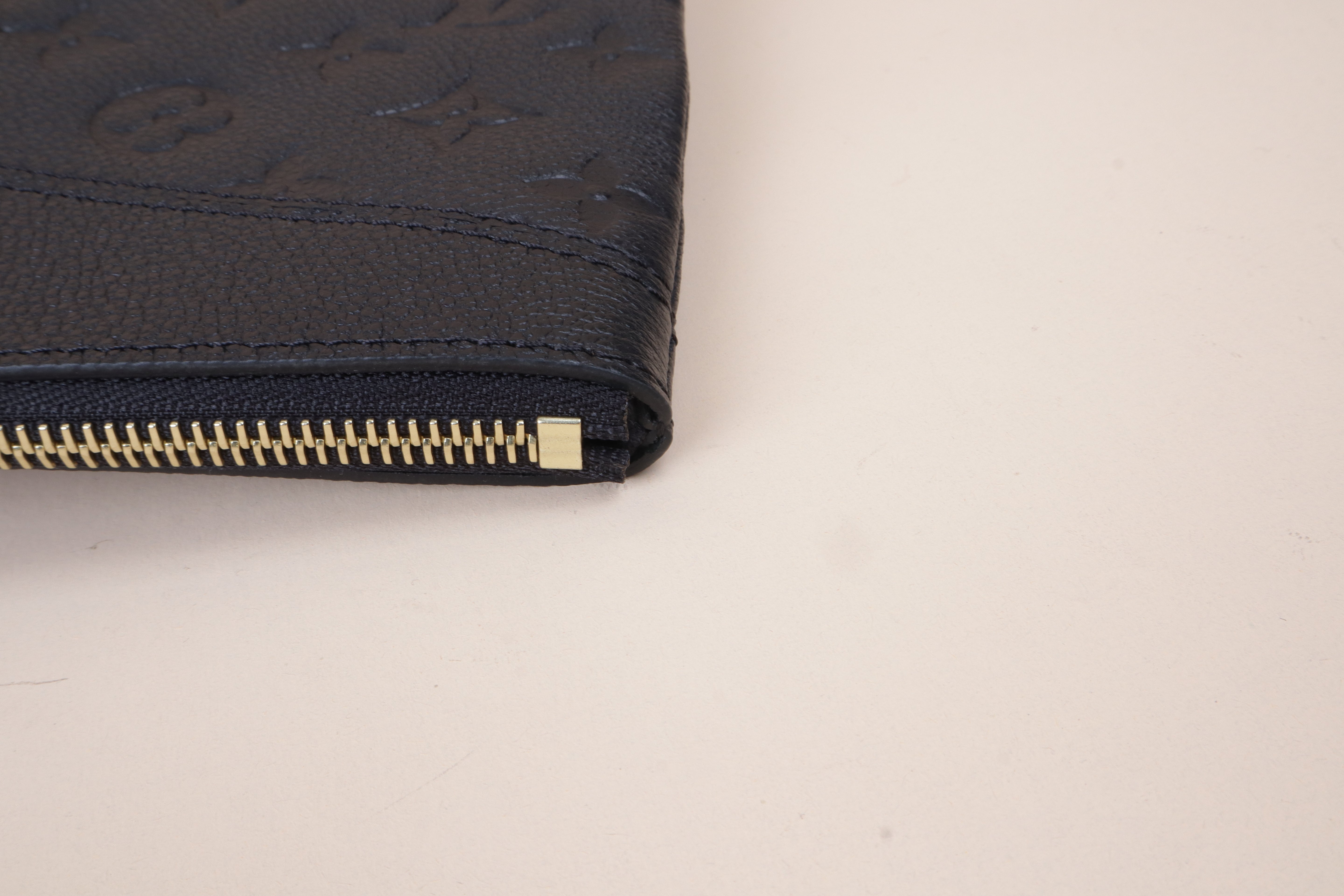 Louis Vuitton Black Daily EmpireNet Zip Clutch