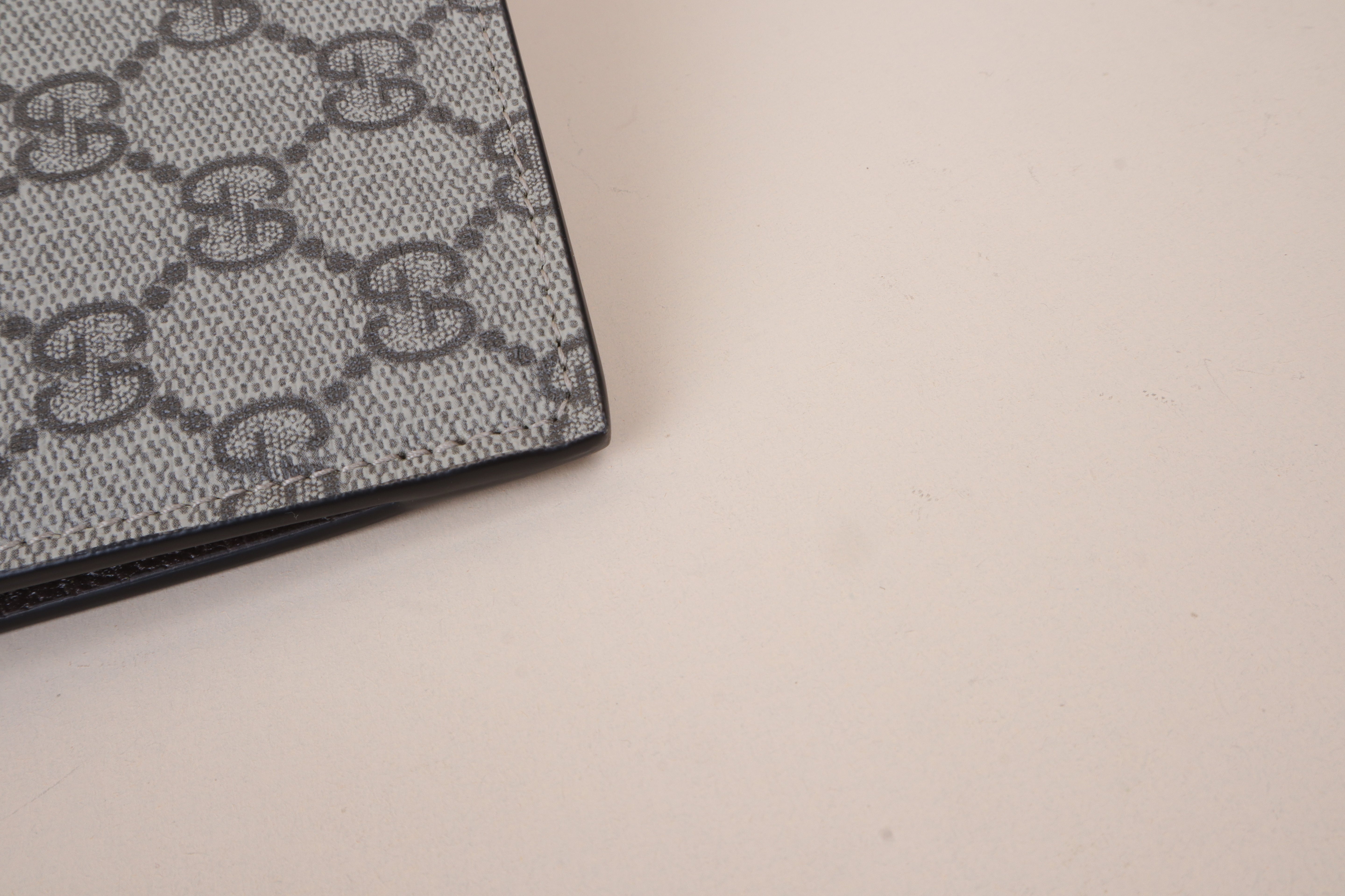 Gucci beige GG Pouch