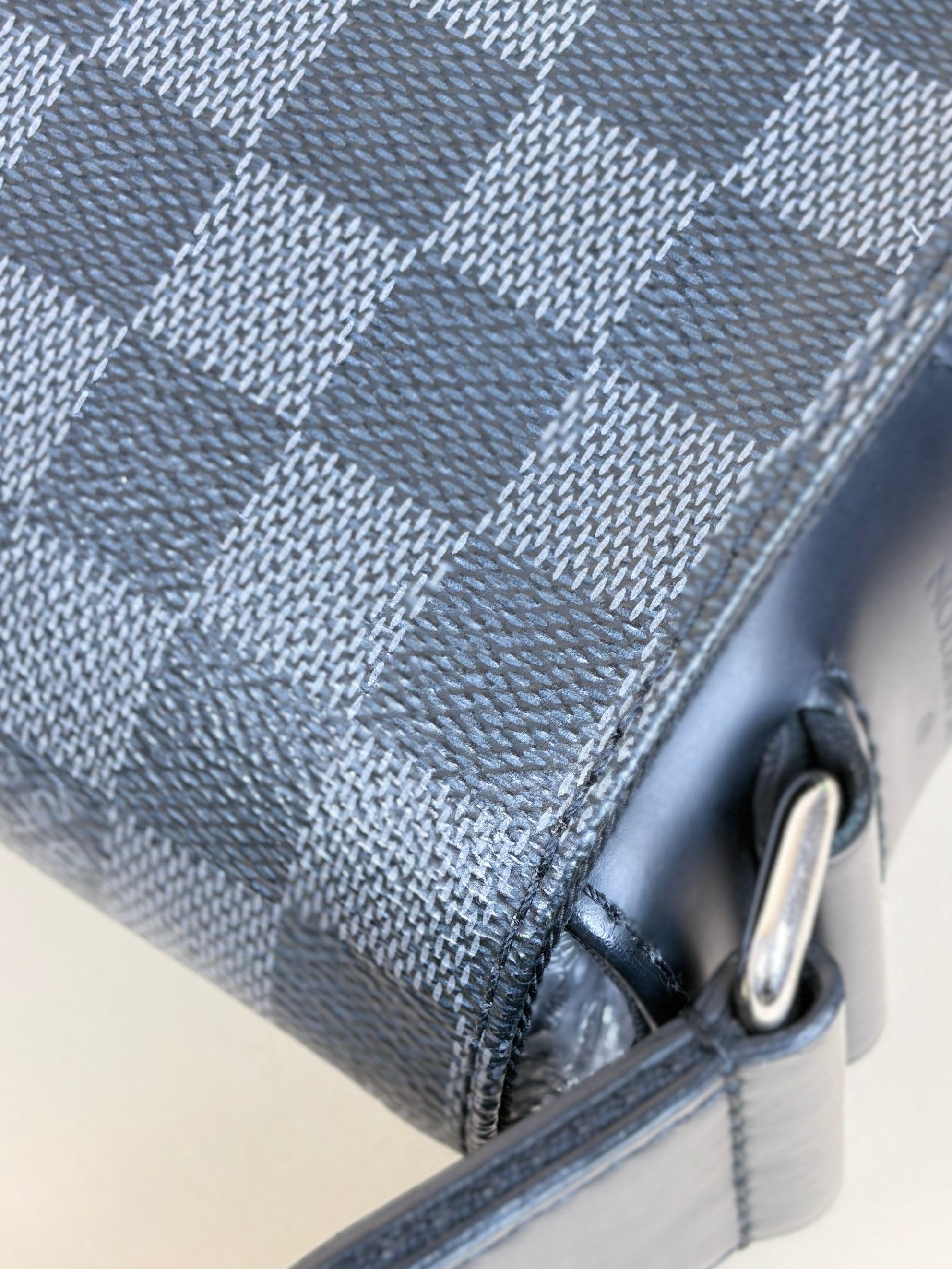 Louis Vuitton Damier Graphite District MM Messenger Bag