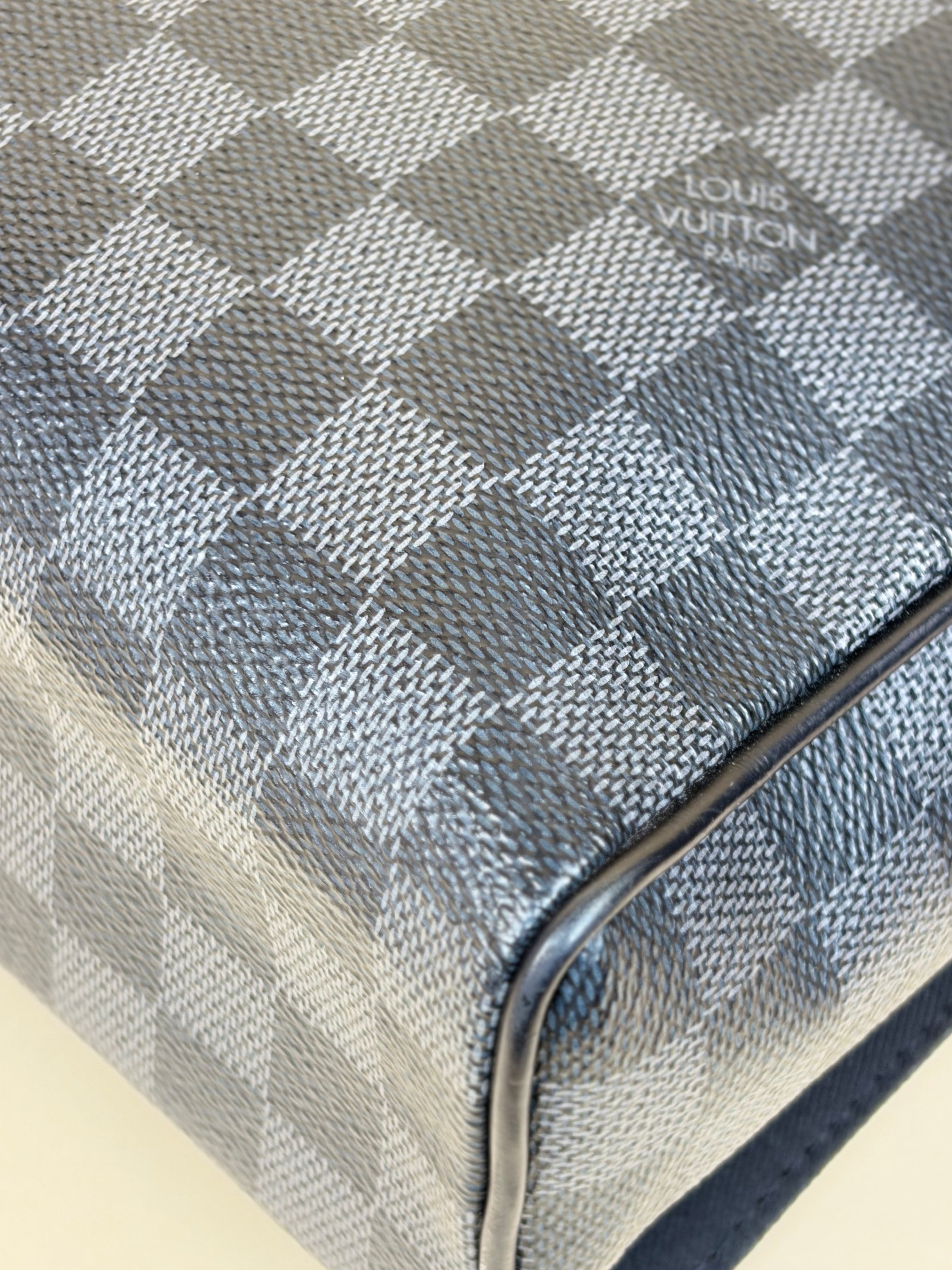 Louis Vuitton Damier Graphite District MM Messenger Bag