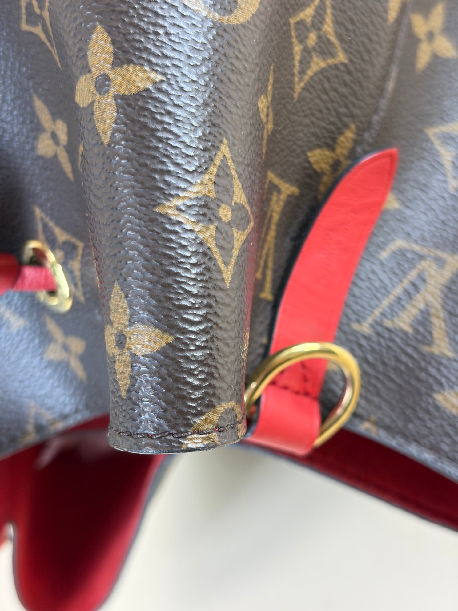 Louis Vuitton Monogram Neo Noe MM Handbag