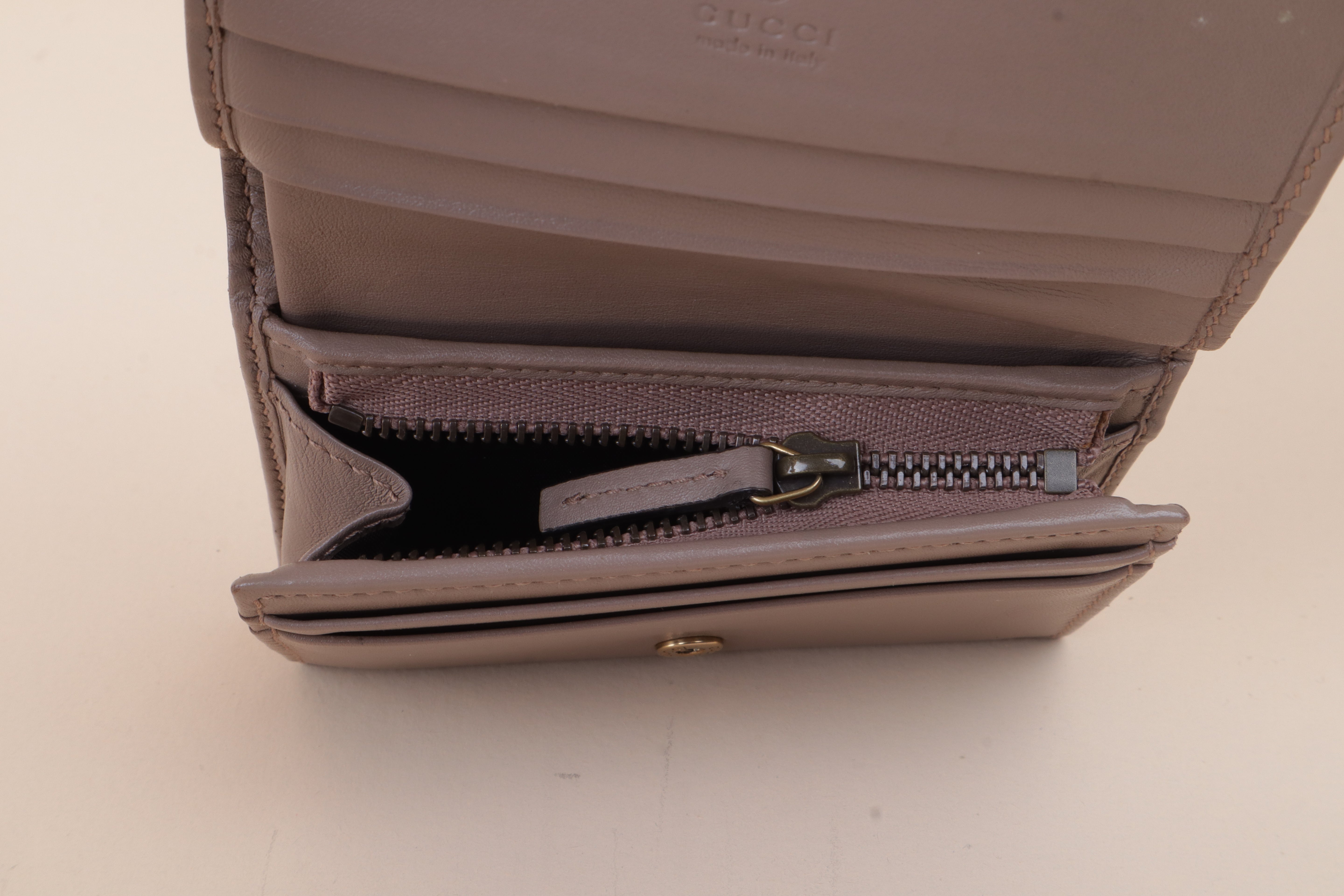 GUCCI WALLET BEIGE GG MARMONT
