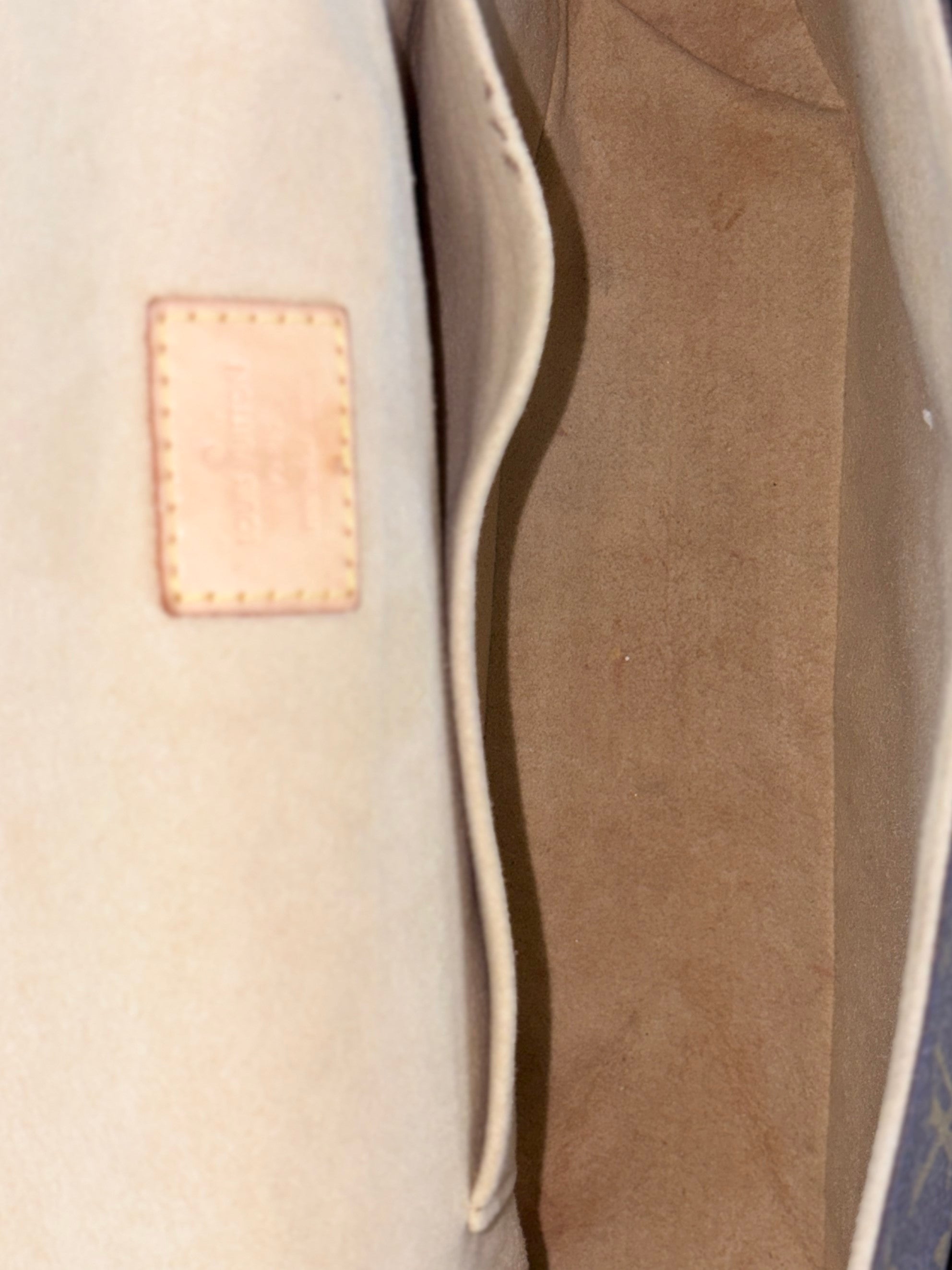 Louis Vuitton Monogram Hudson PM Shoulder Bag