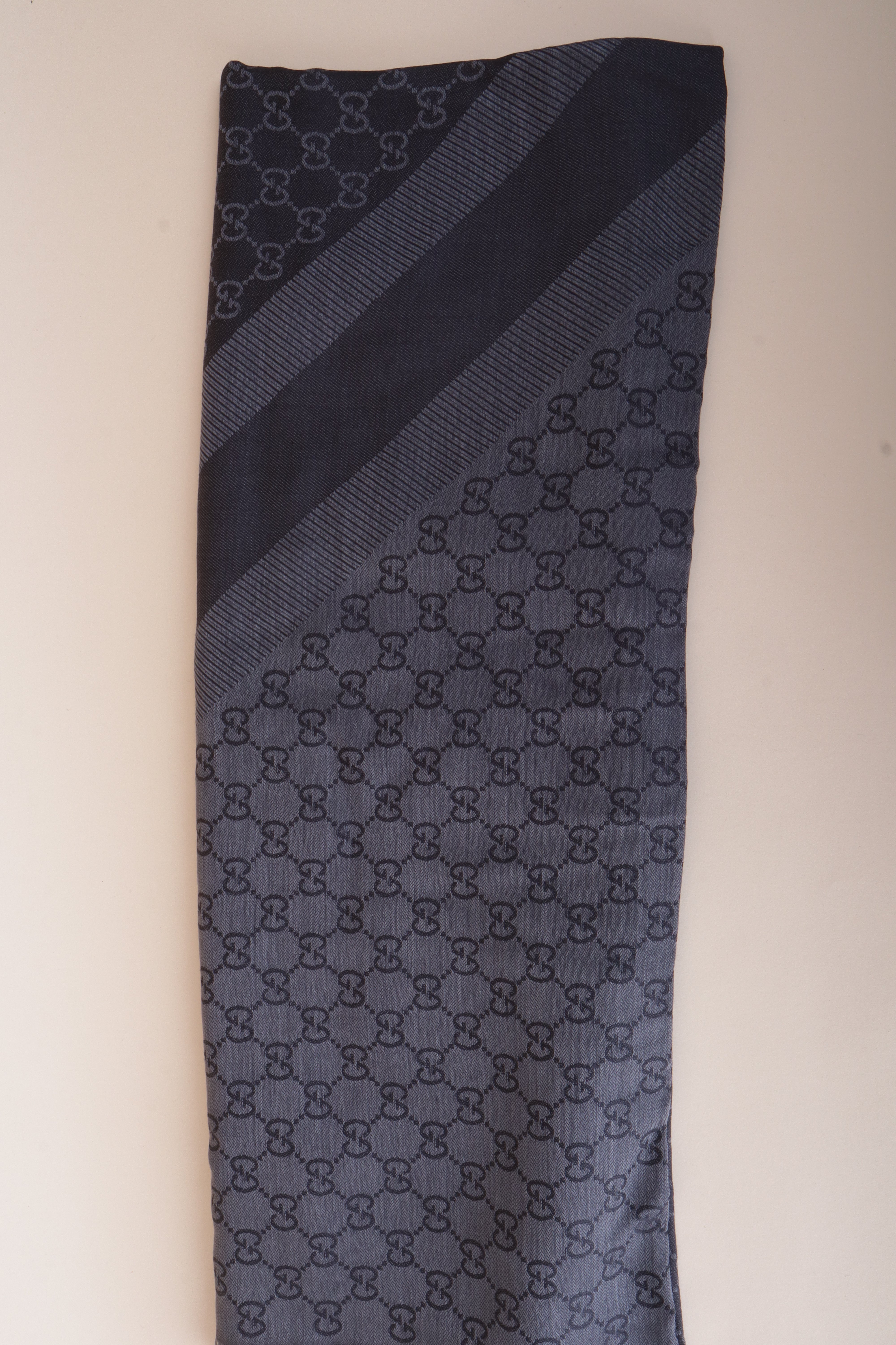 Gucci gray/black GG Scarf