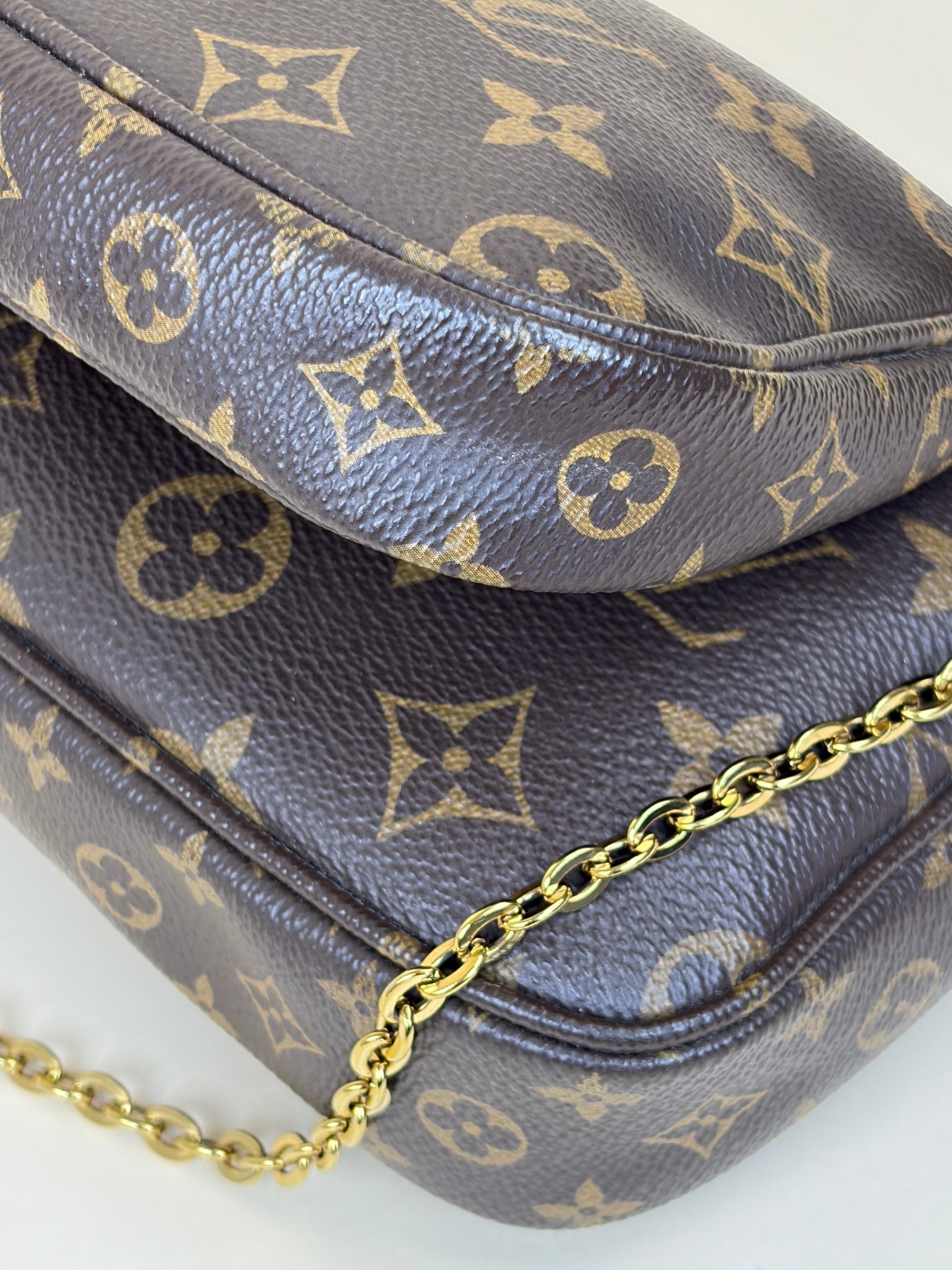 Louis Vuitton Light Pink Monogram Multi Pochette Shoulder Bag