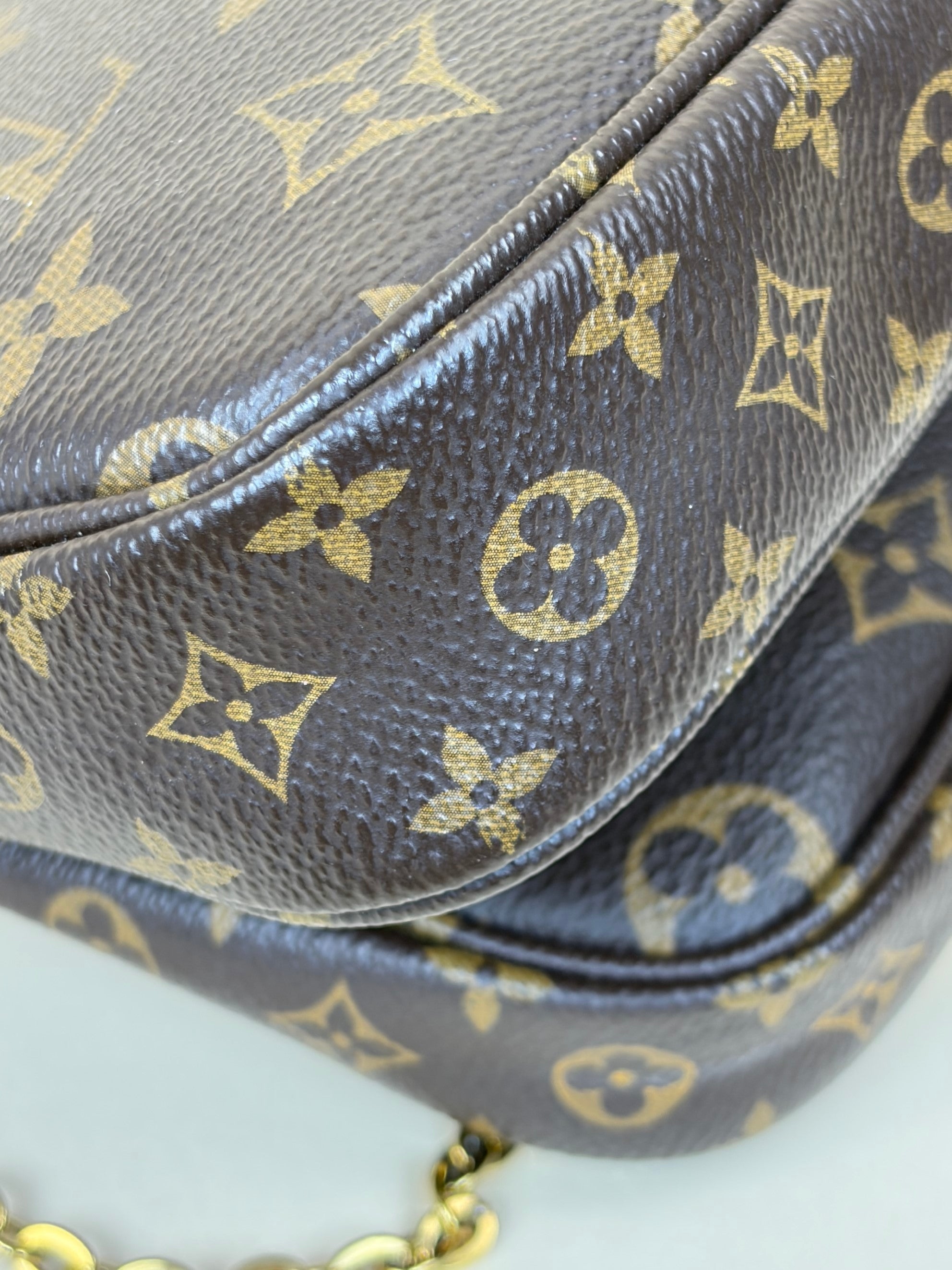 Louis Vuitton Light Pink Monogram Multi Pochette Shoulder Bag