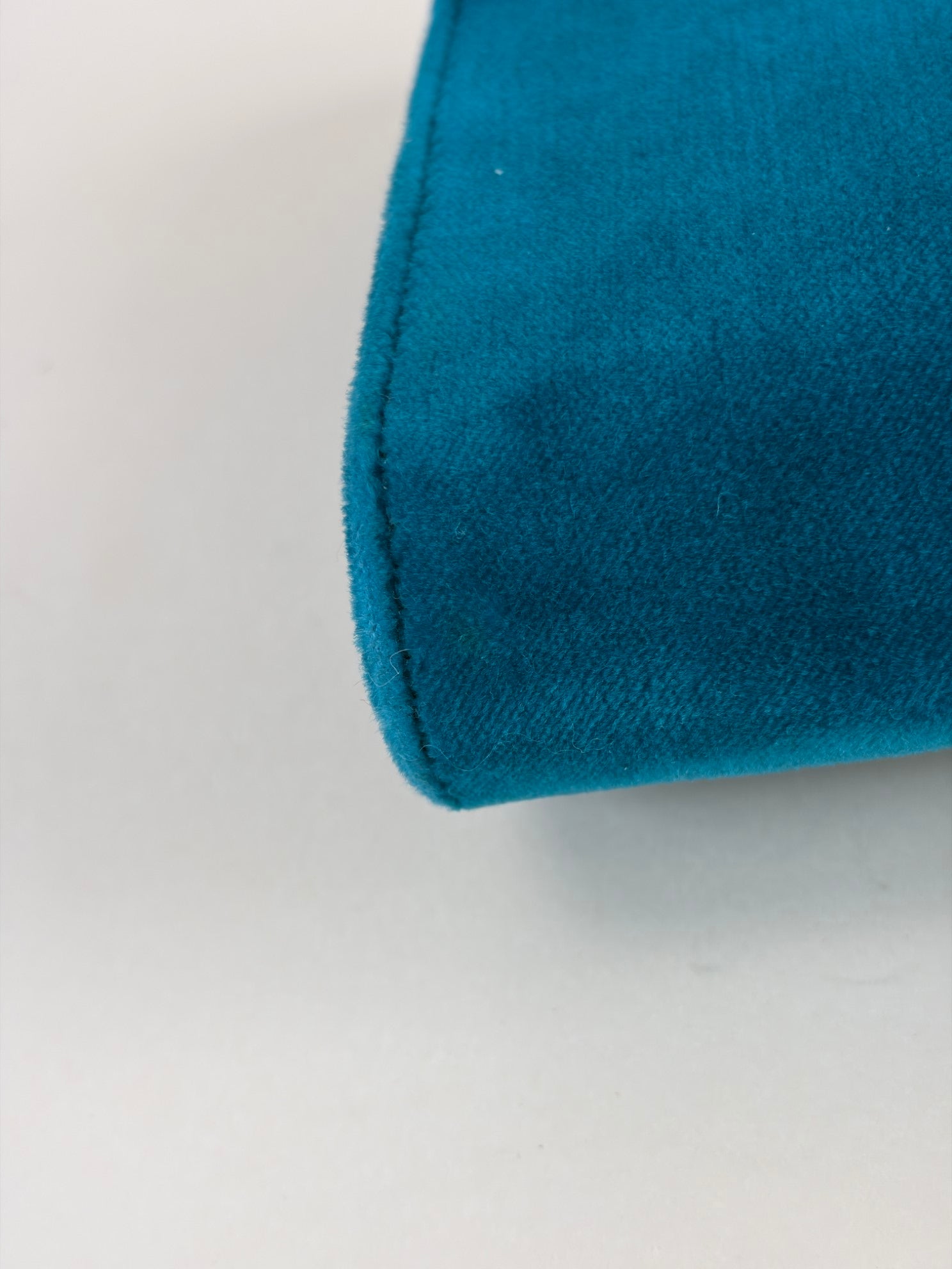 Gucci Turquoise Dionysus velvet crystal clutch