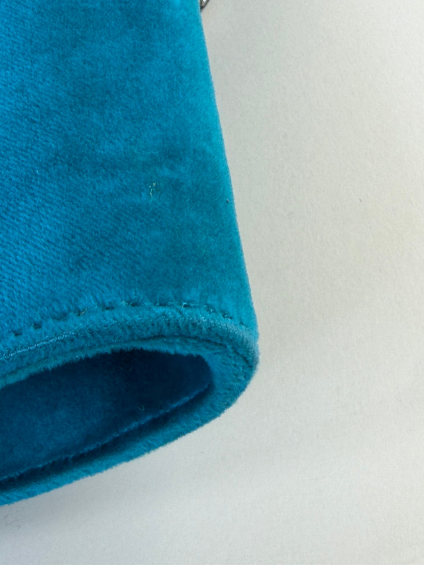 Gucci Turquoise Dionysus velvet crystal clutch