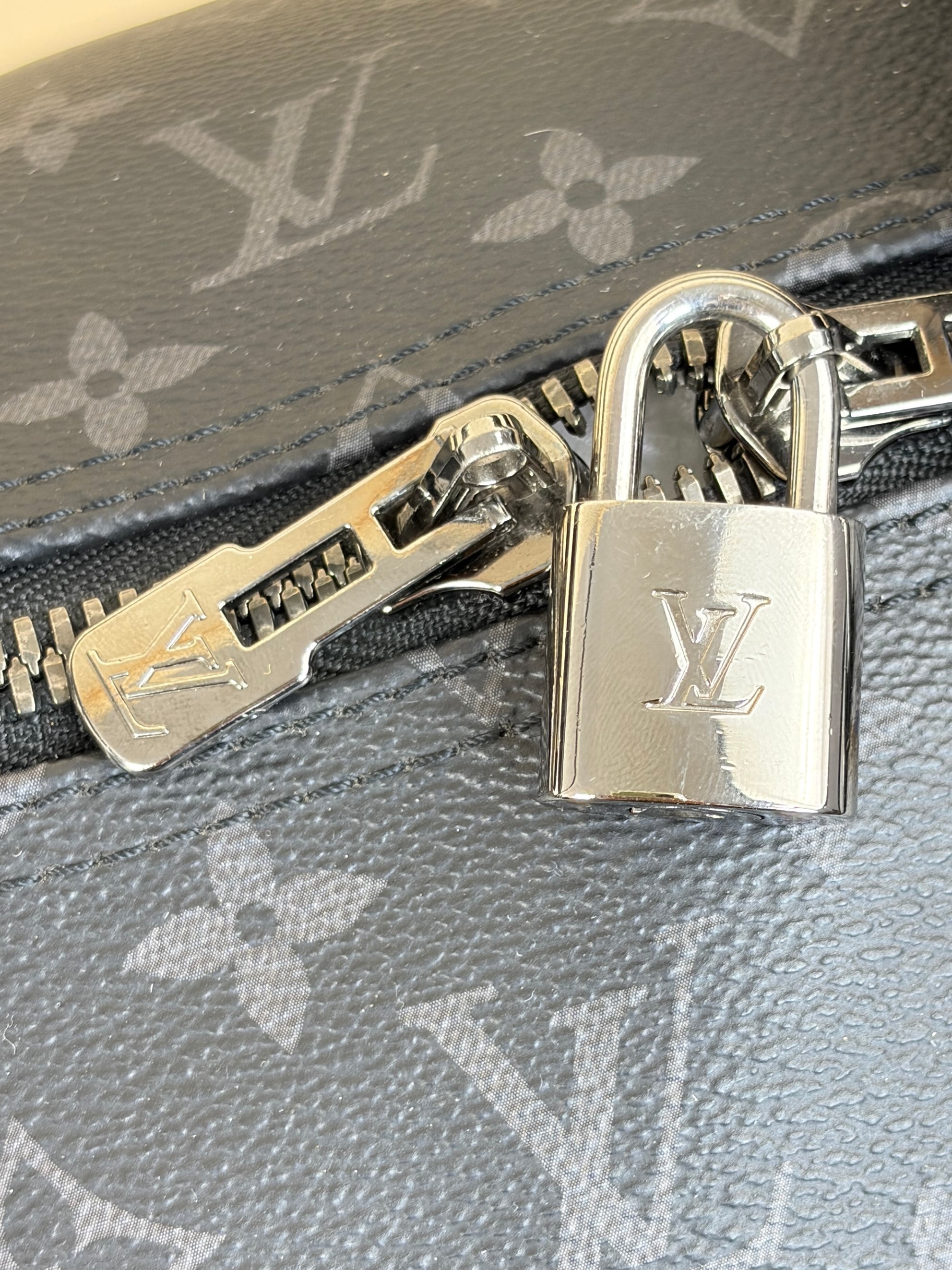 Louis Vuitton Monogram eclipse keepall bandoliered 55bag