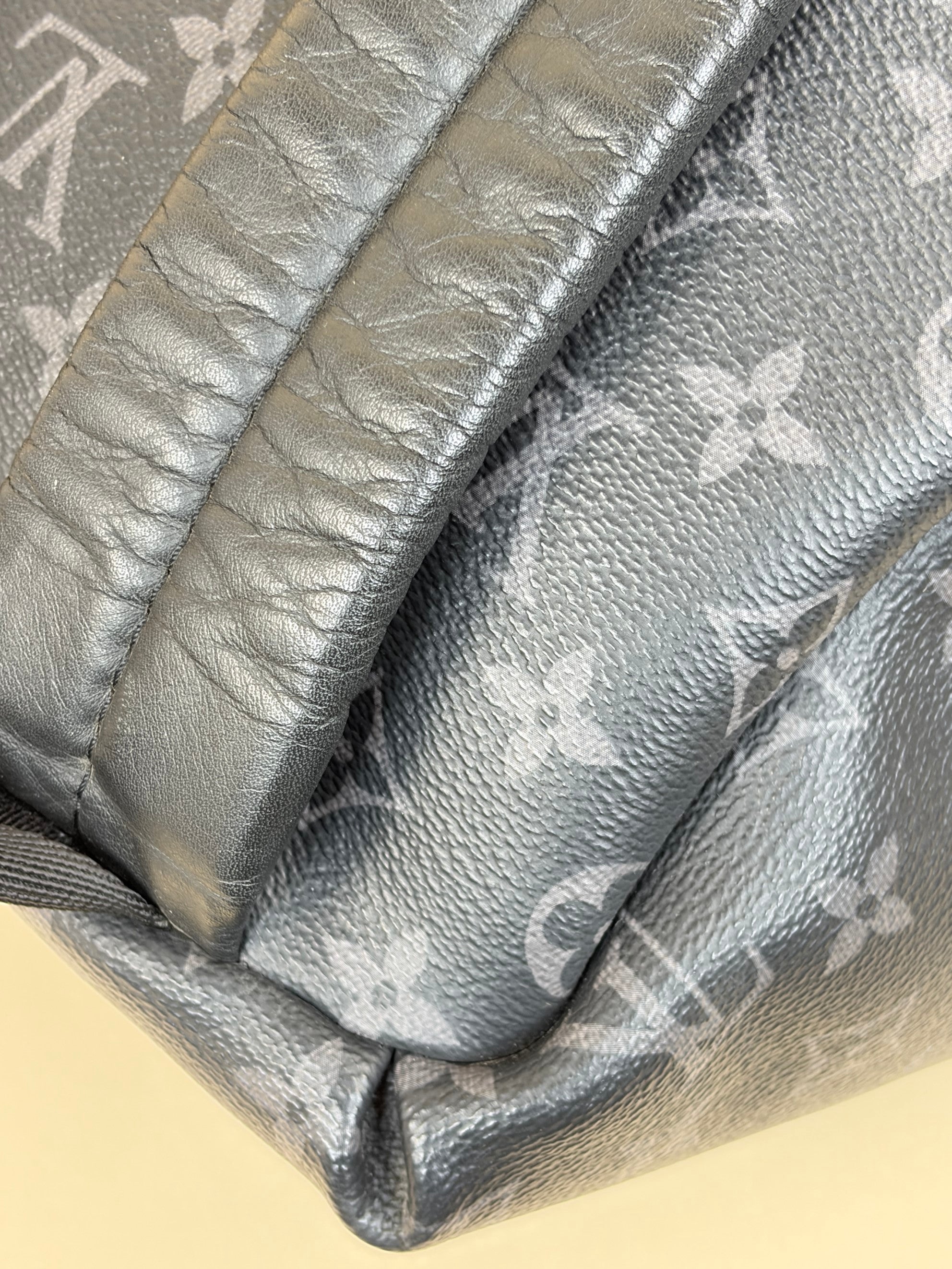 Louis Vuitton monogram eclipse discovers Backpack pm bag