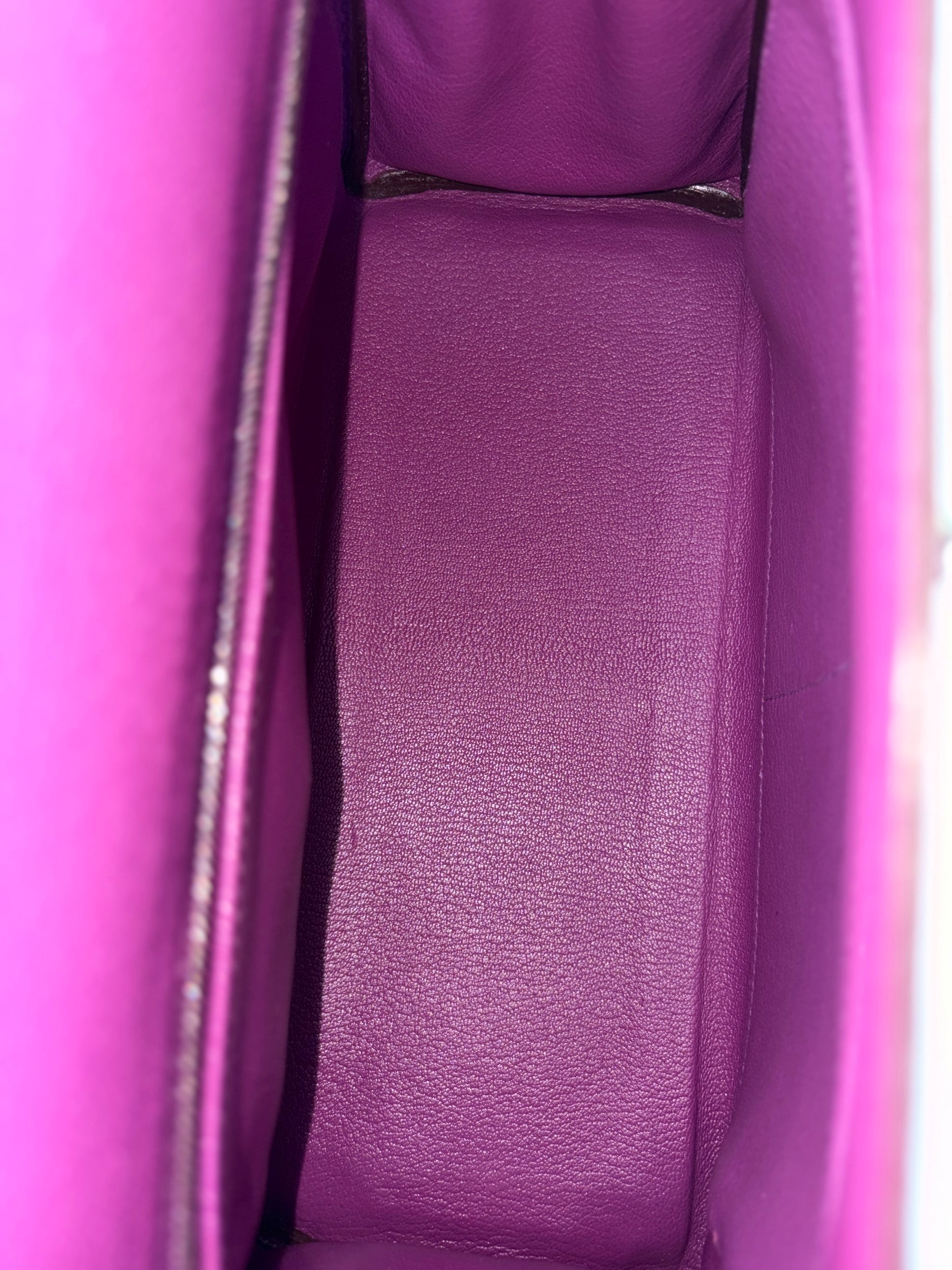 Hermes Kelly Returnee 28 cyclamen chive Mysore leather