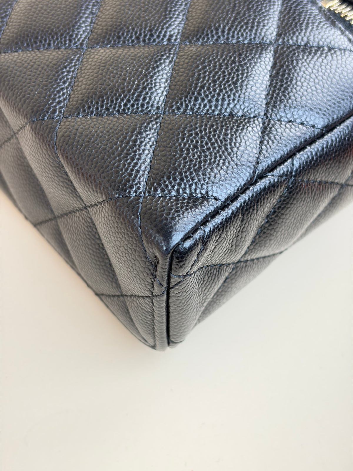 Chanel Black caviar leather vanity bag