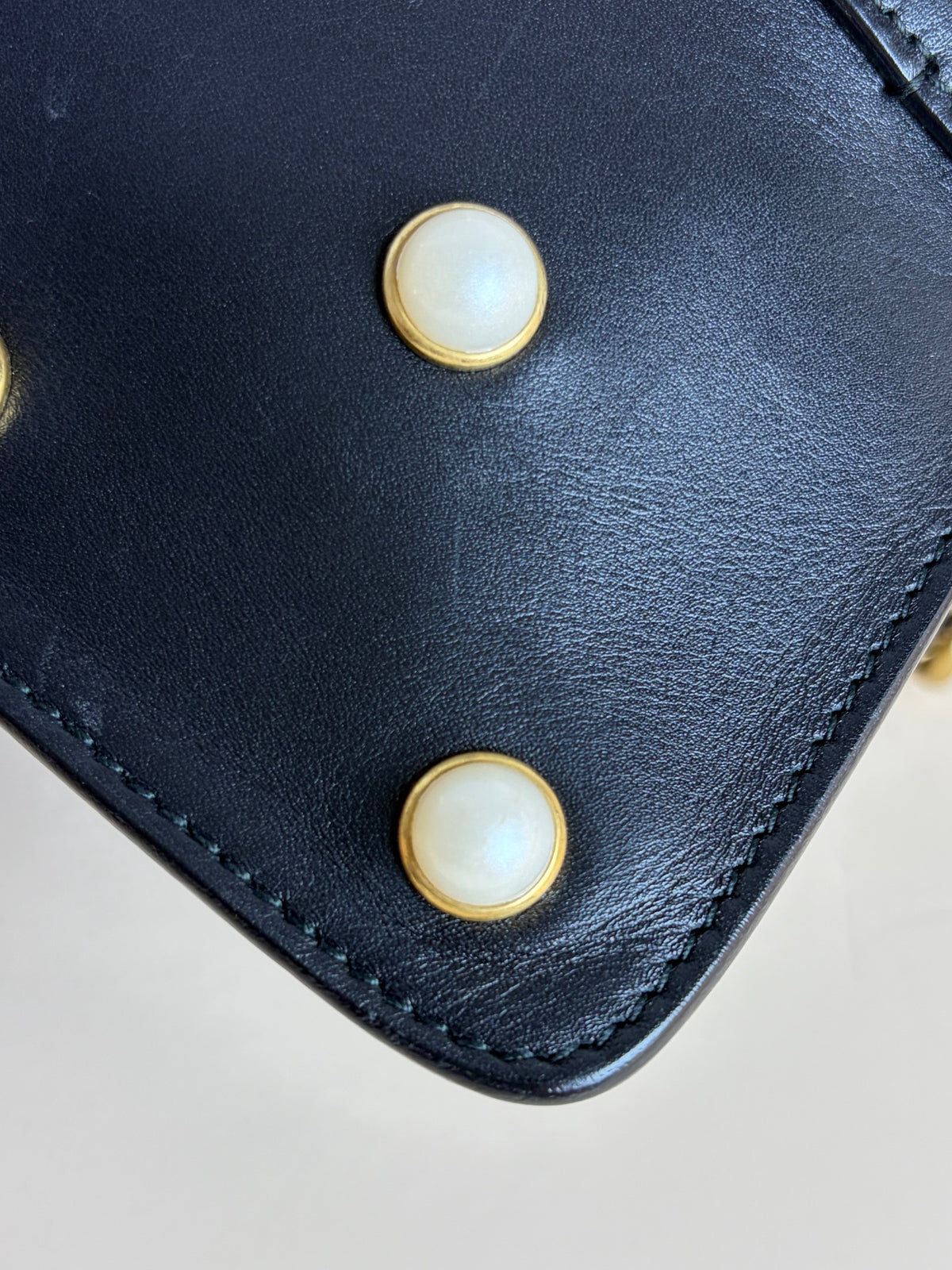 Gucci black leather pearl studded mini Broadway bee shoulder bag
