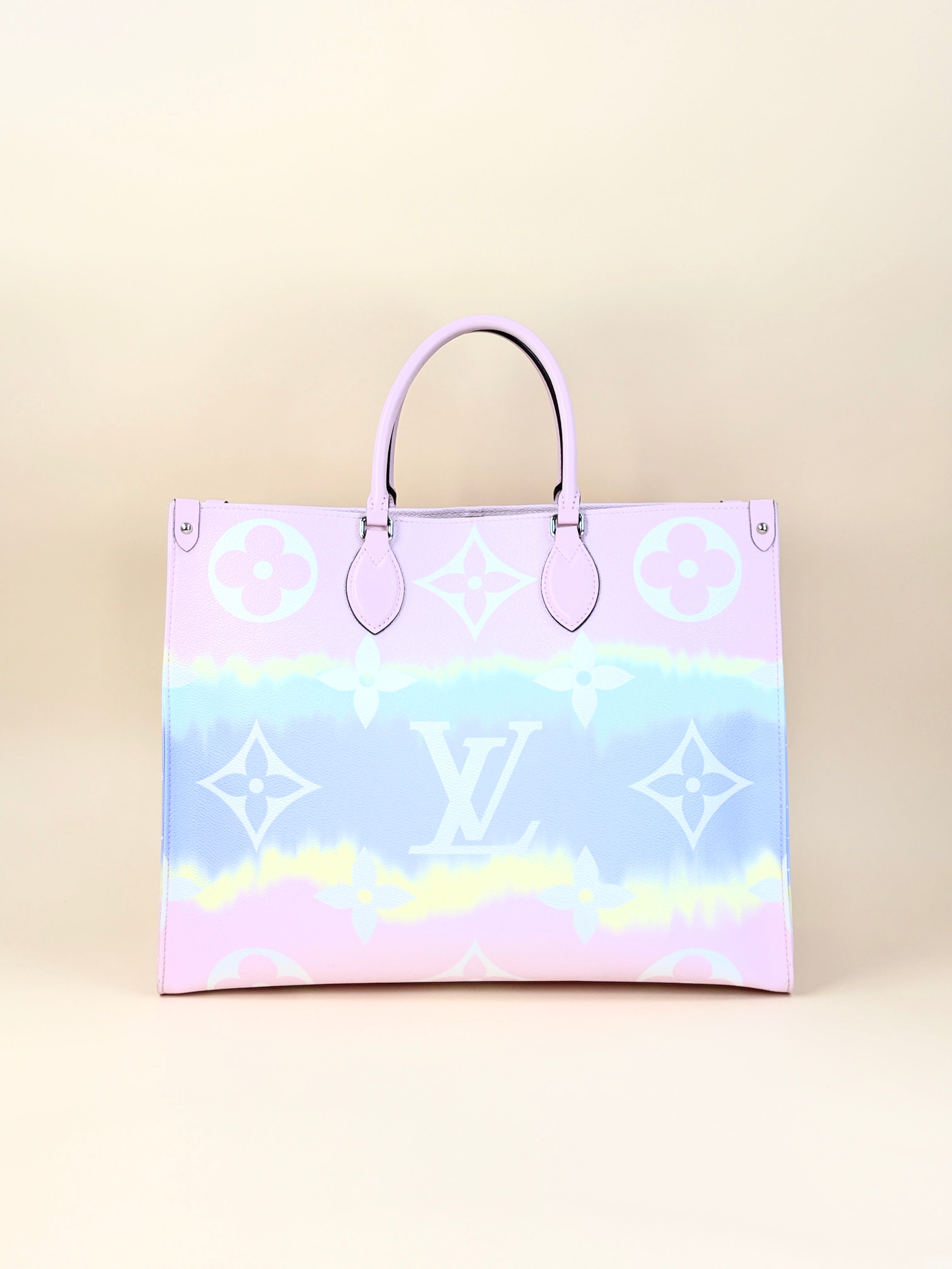 louis Vuitton on the go GM monogram giant escale pastel tote bag