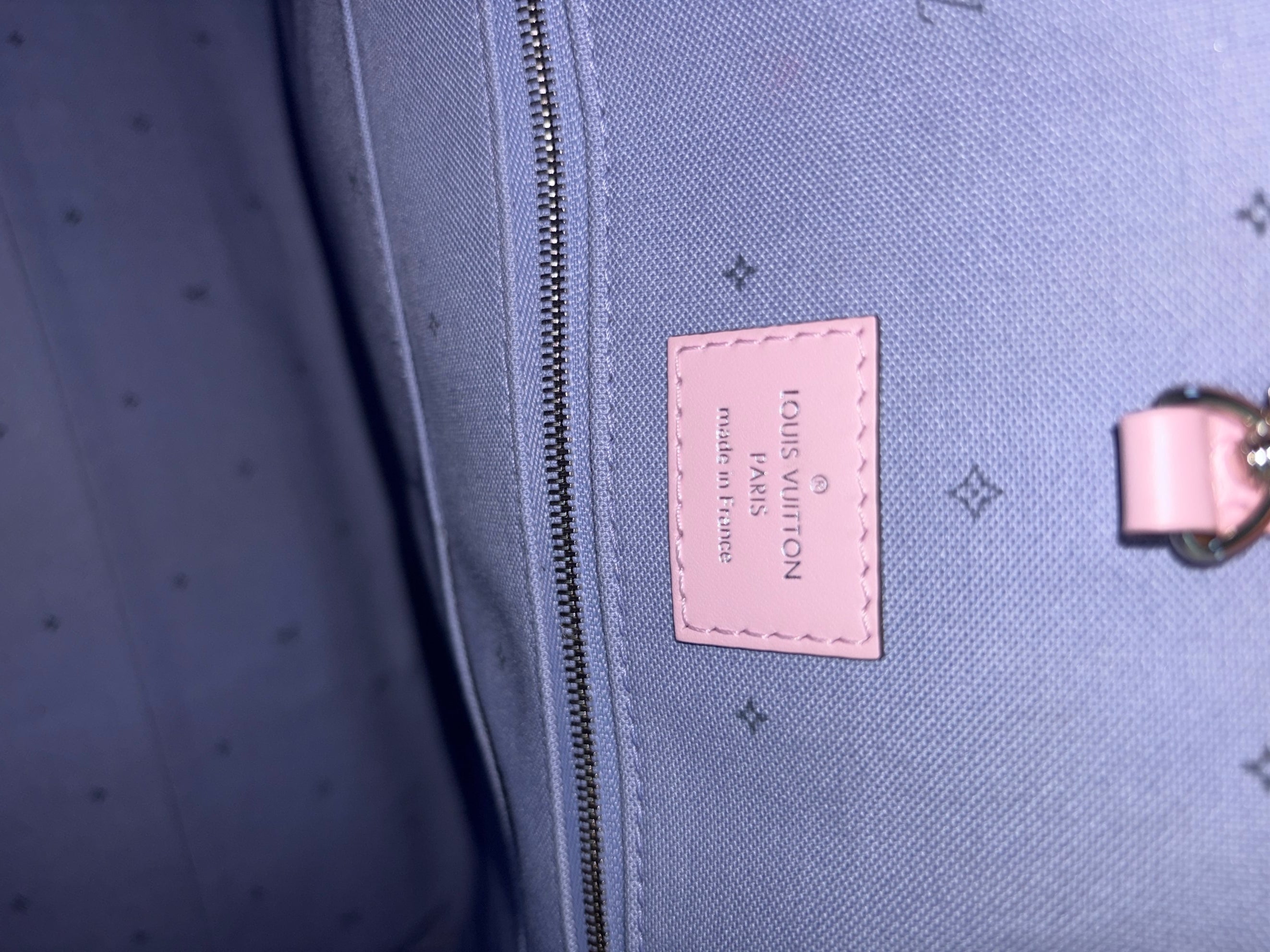 louis Vuitton on the go GM monogram giant escale pastel tote bag