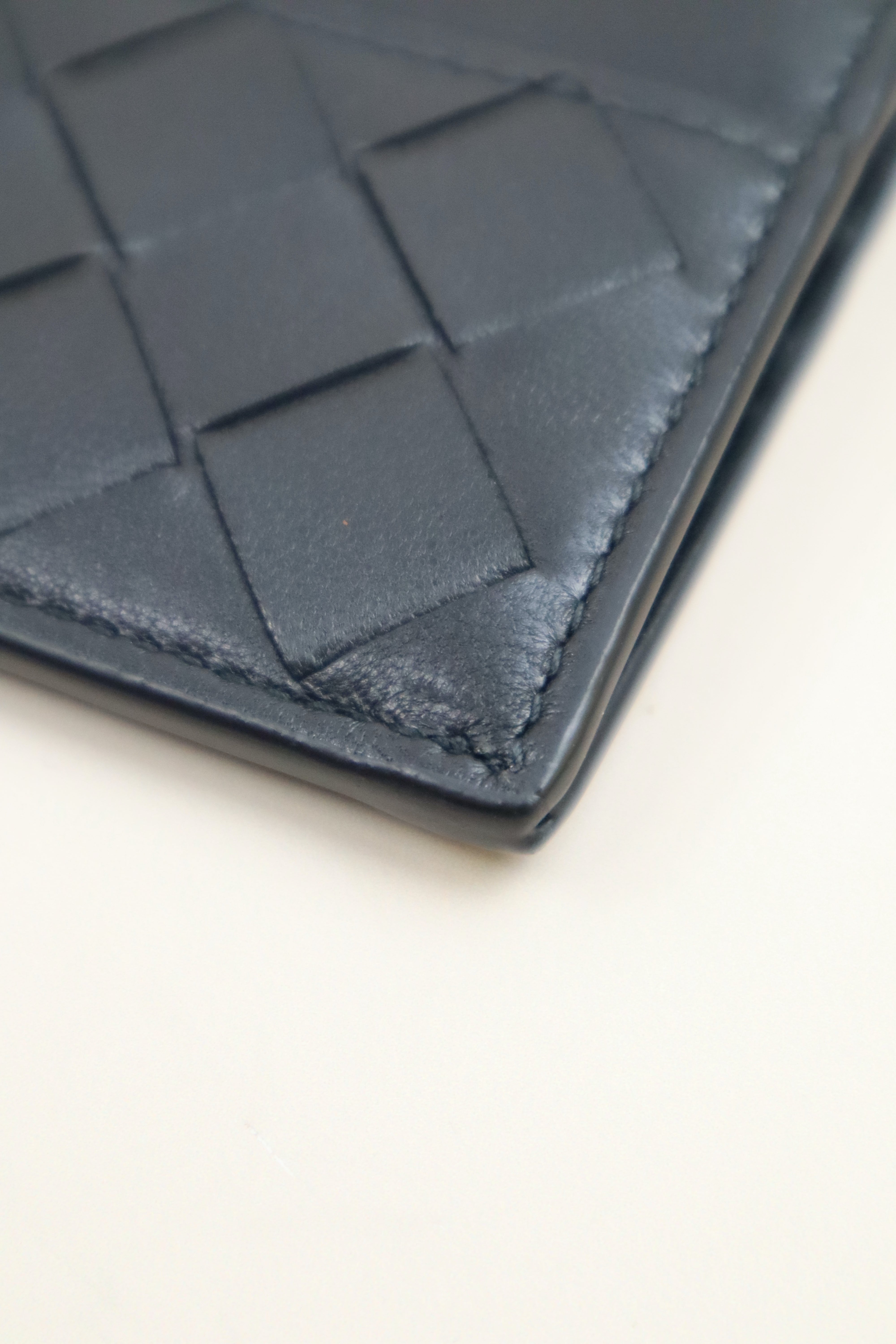 Bottega Veneta Black Intrecciato Zipped Card Case