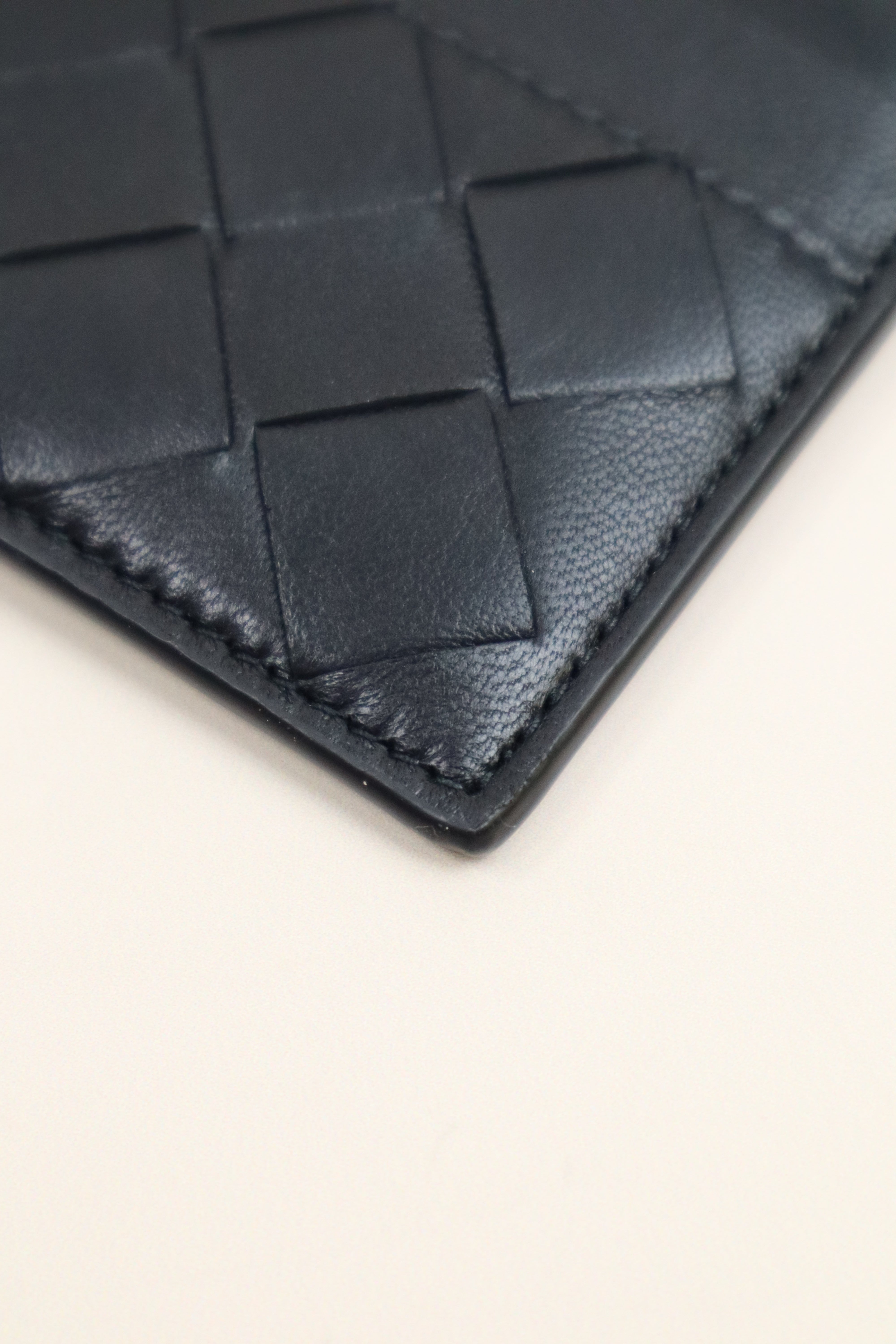 Bottega Veneta Black Intrecciato Zipped Card Case