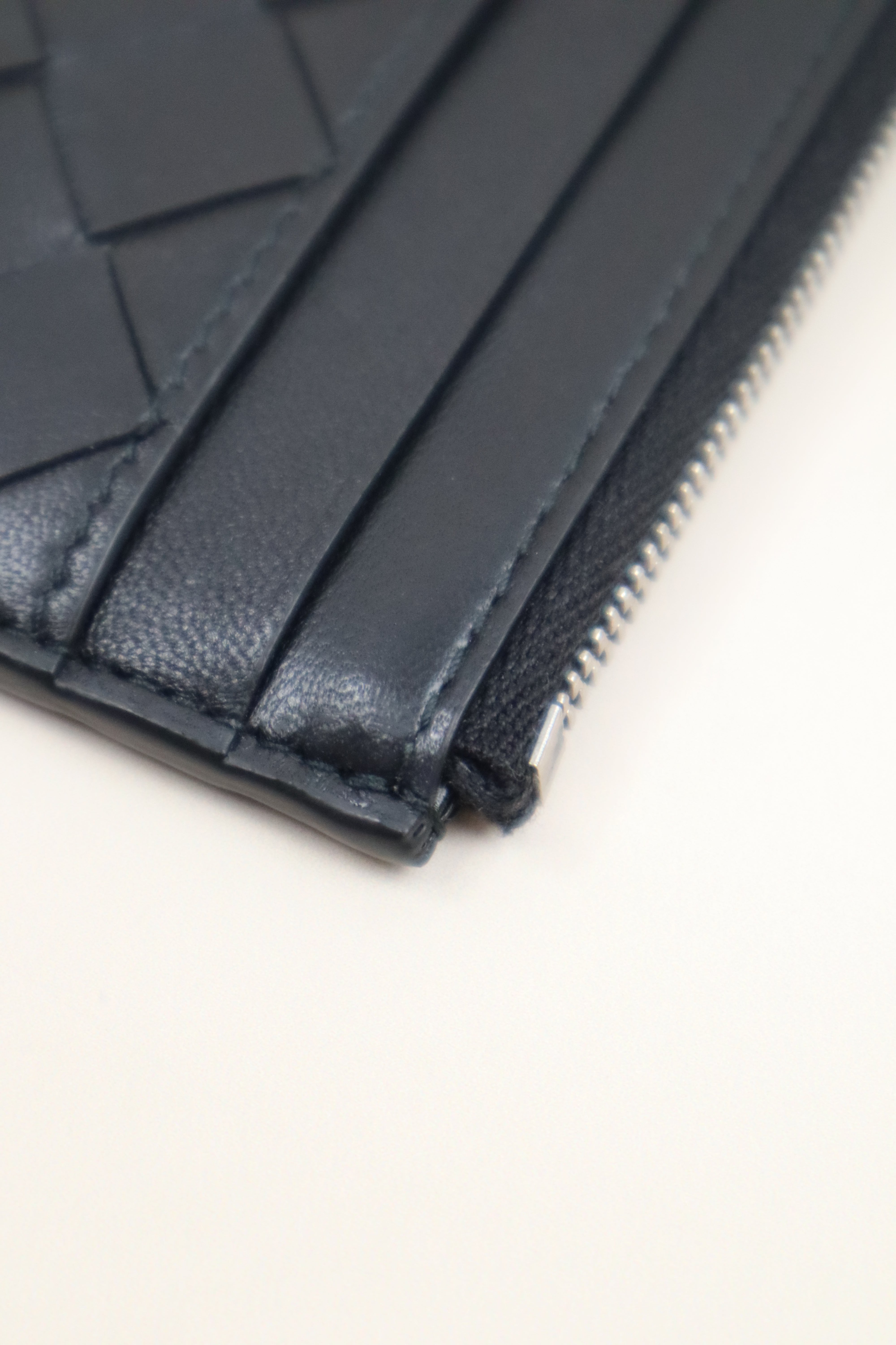 Bottega Veneta Black Intrecciato Zipped Card Case