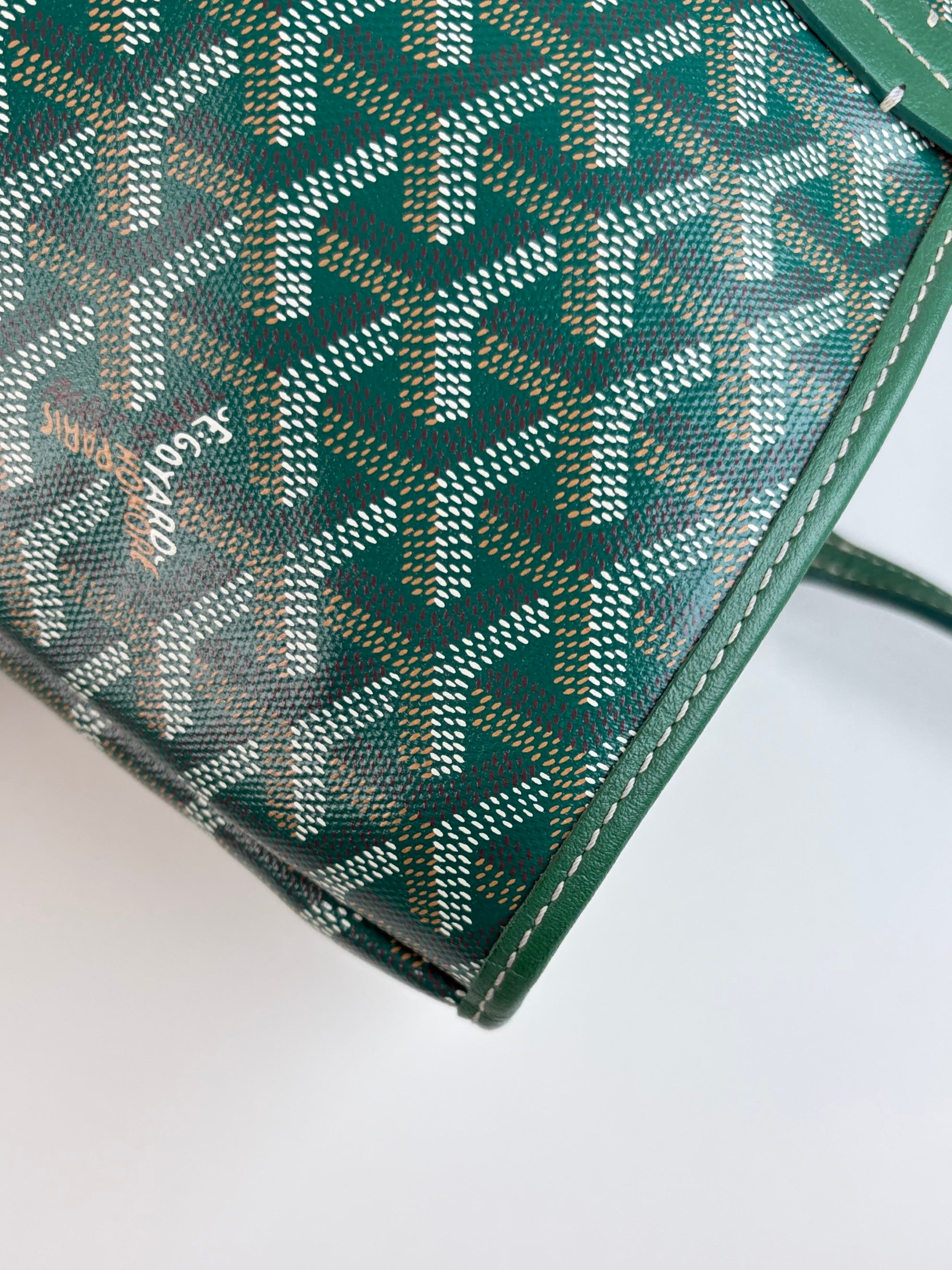 Goyard green Goyar dine Artois pm bag