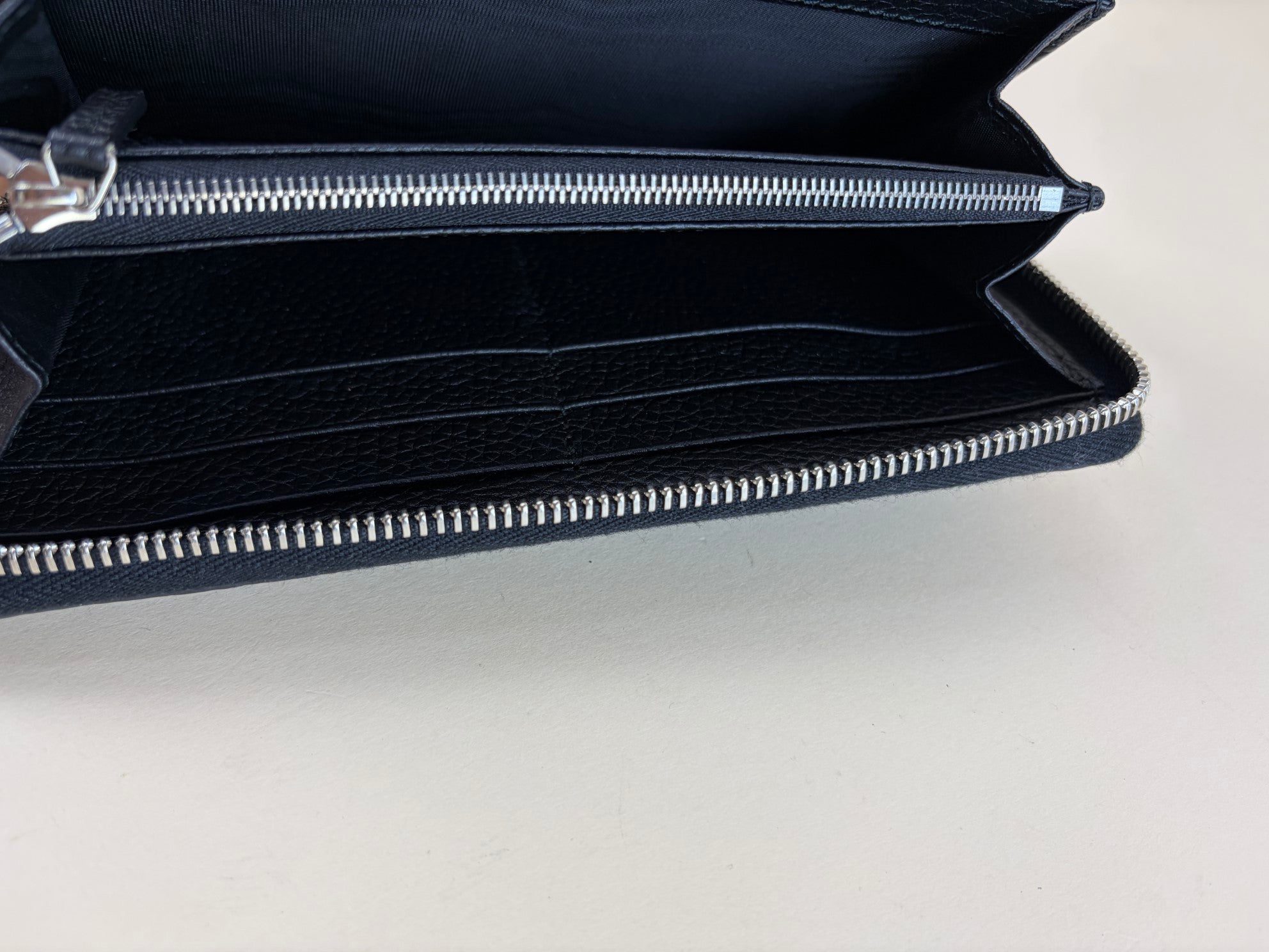 Gucci Black with Gucci Script Zip Around Wallet