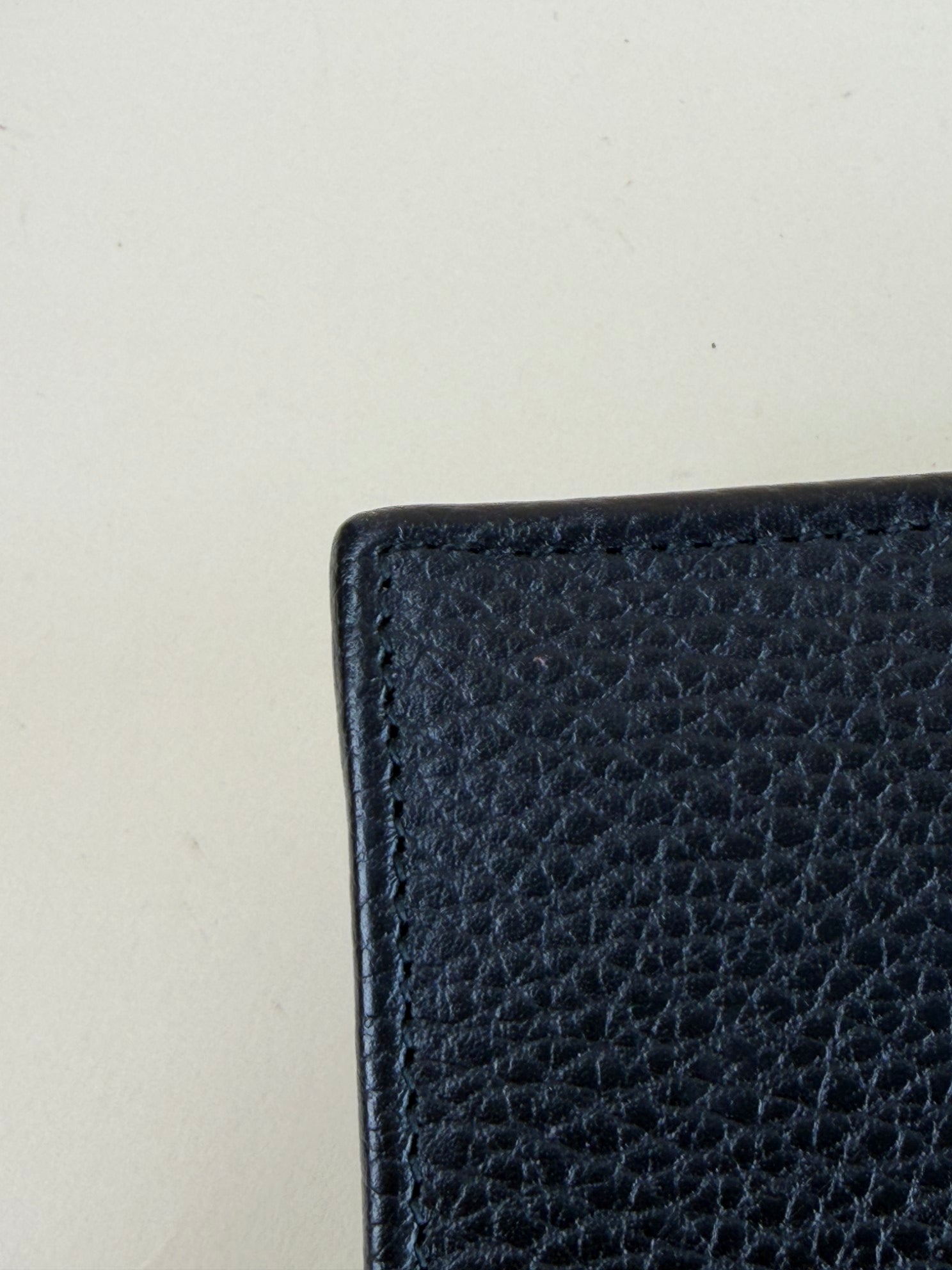 Gucci black dollar interlocking g wallet on chain